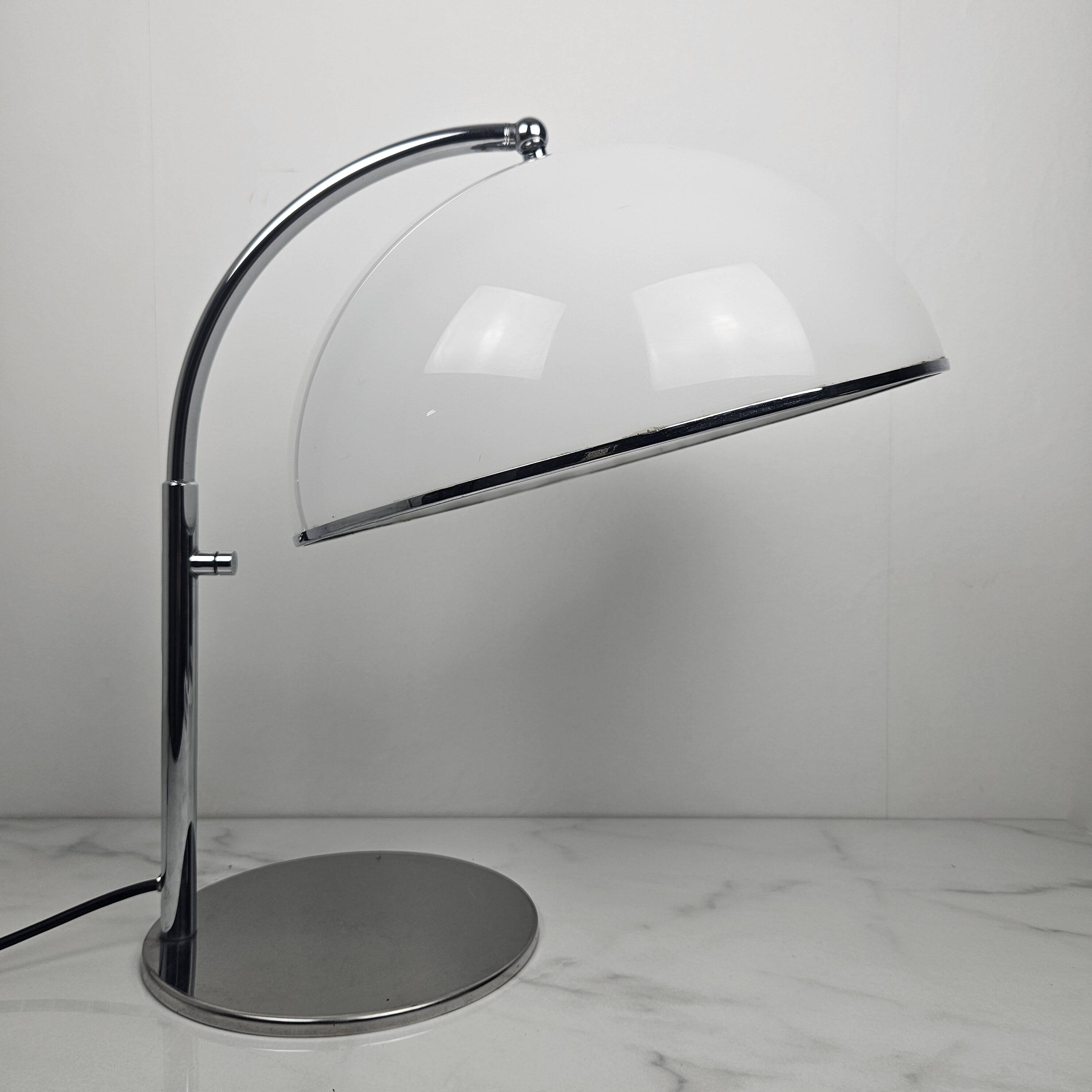 Table Lamp in Chrome And White Acrylic Diffuser, Italy 1970's