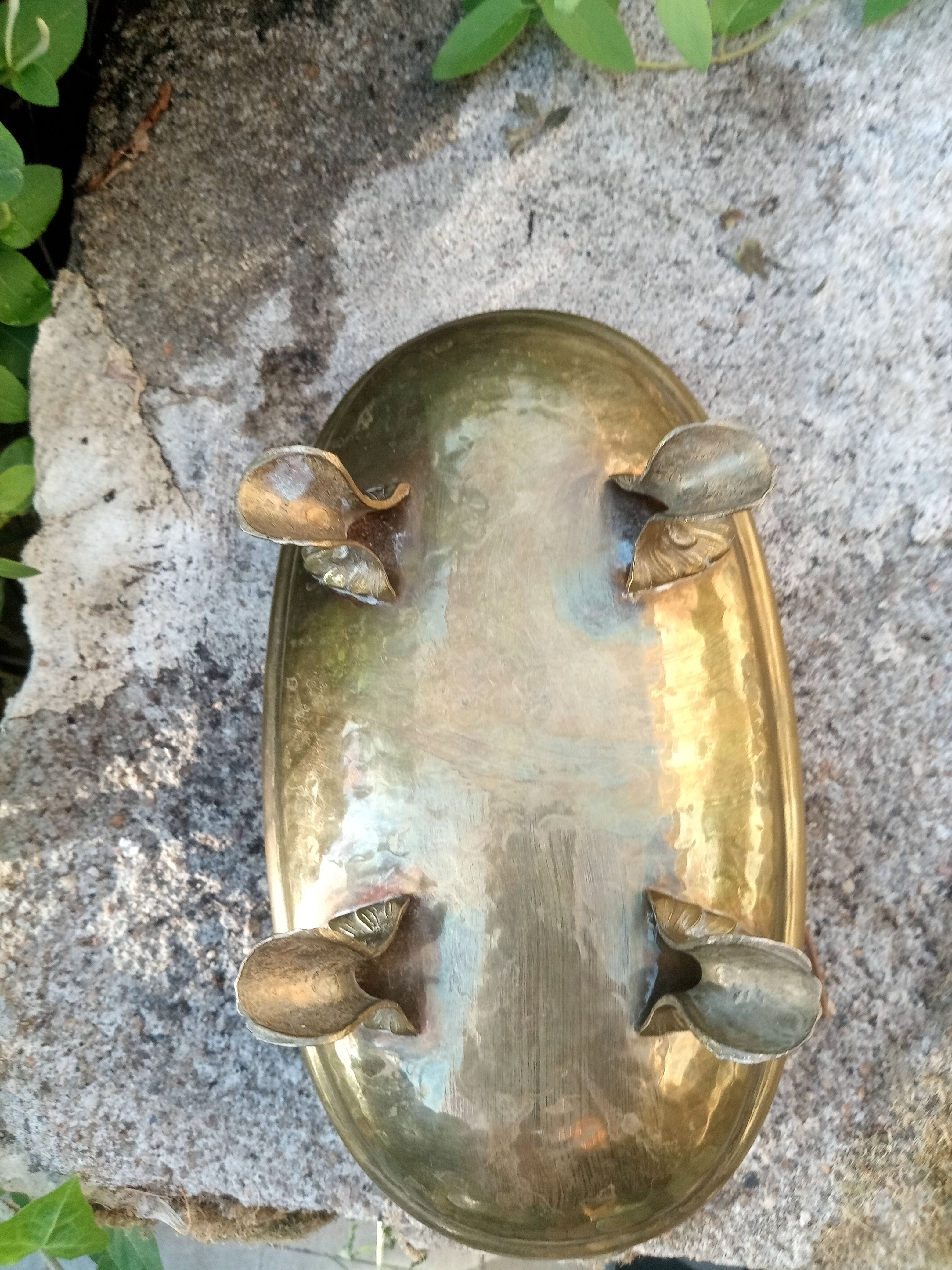 Large brass lion planter Art Nouveau