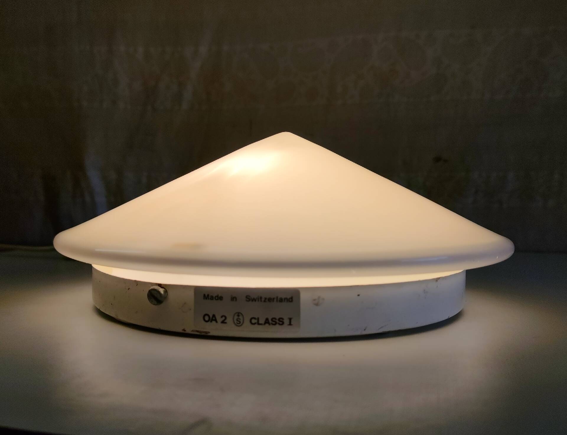 Ceiling light or conical opaline globe wall light - 80s/90s