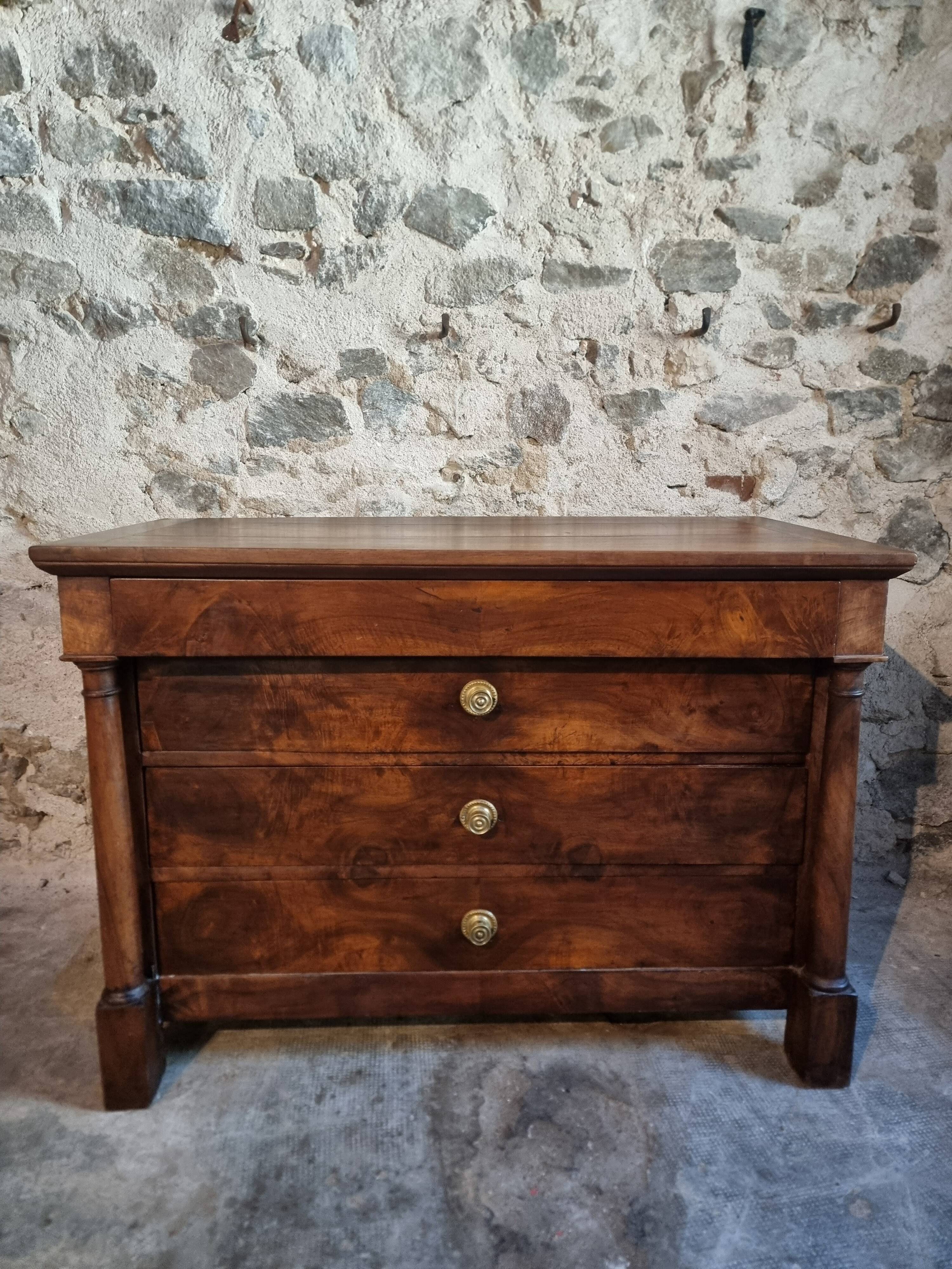 Antique French walnut commode, early 19th century (1800–1830), 4 drawers.