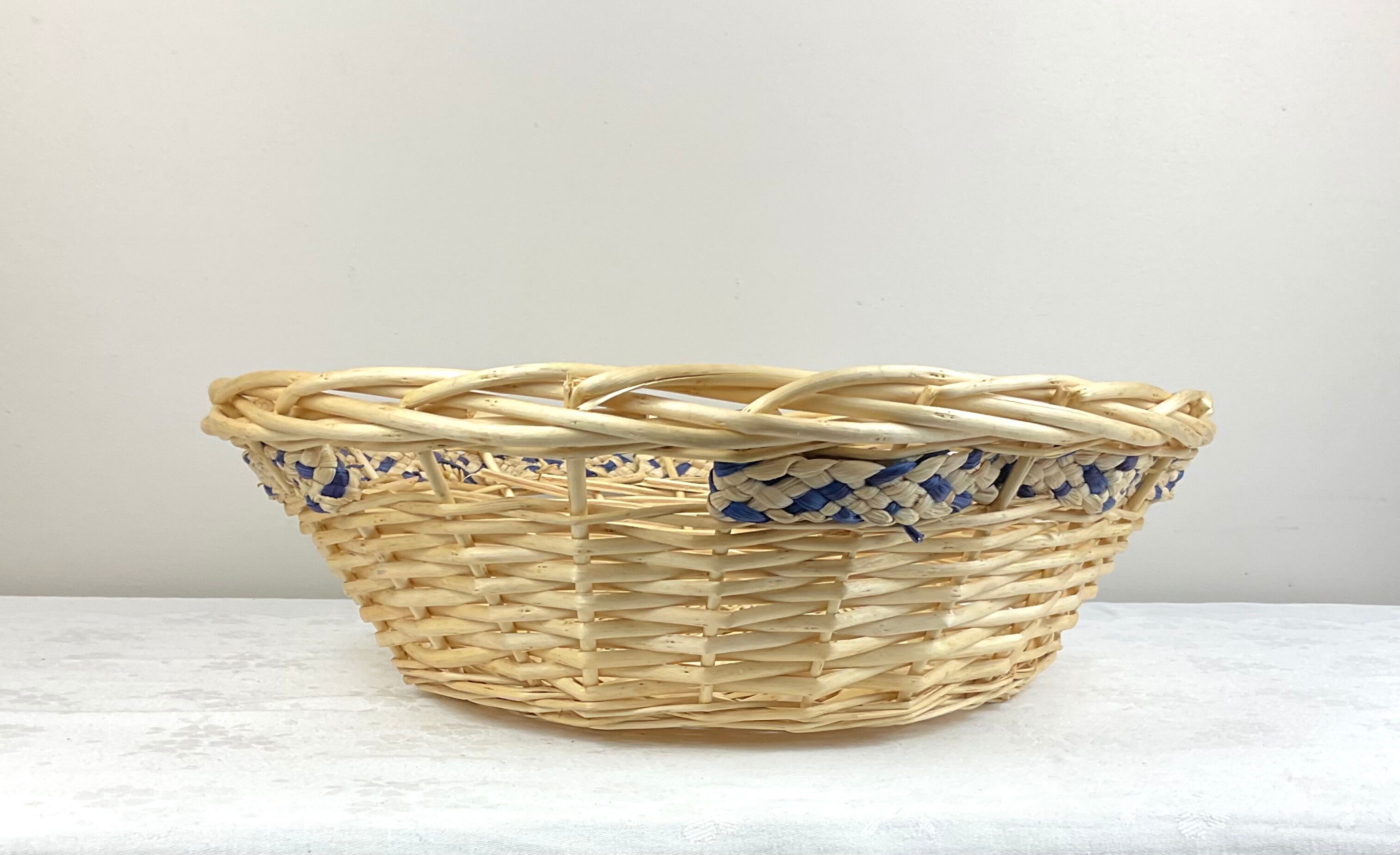 Oval wicker basket beige color