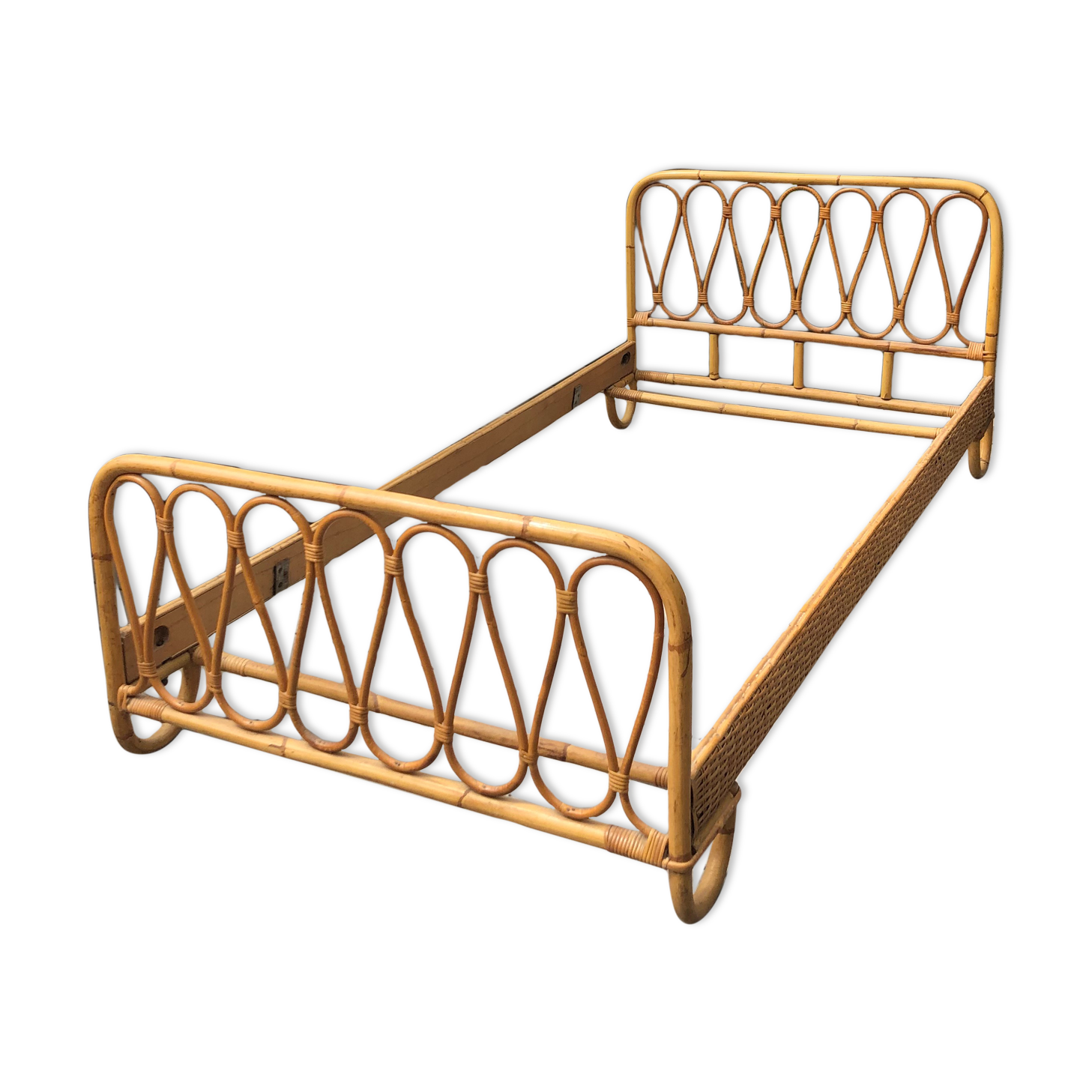 Rattan bed 50s