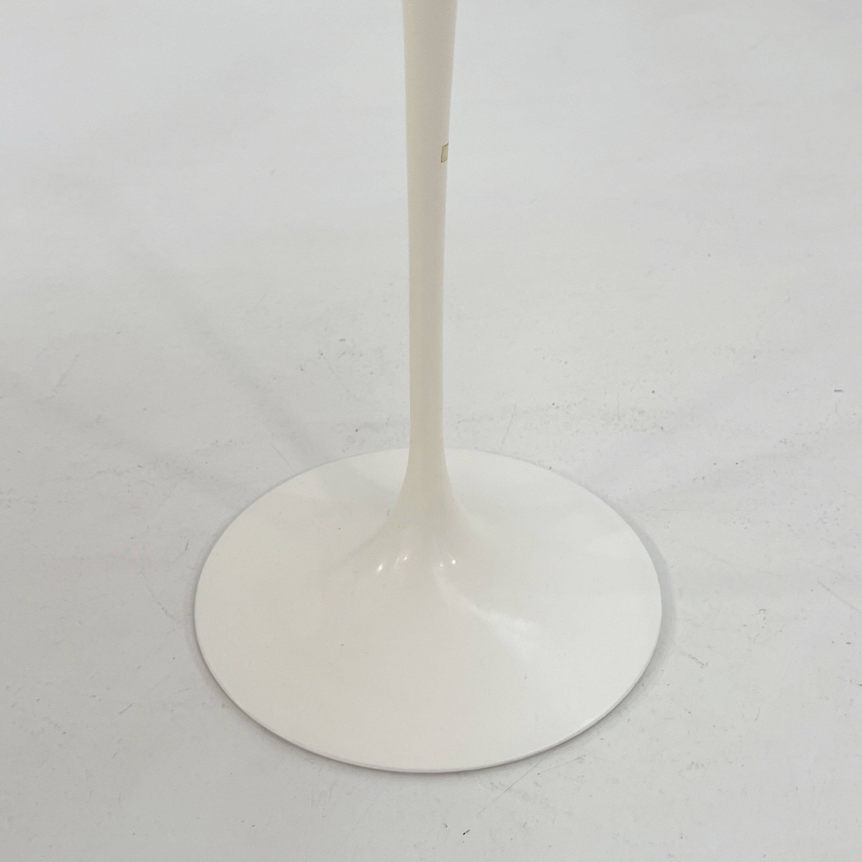 Table d'appoint en marbre Tulip par Eero Saarinen pour Knoll, 1970