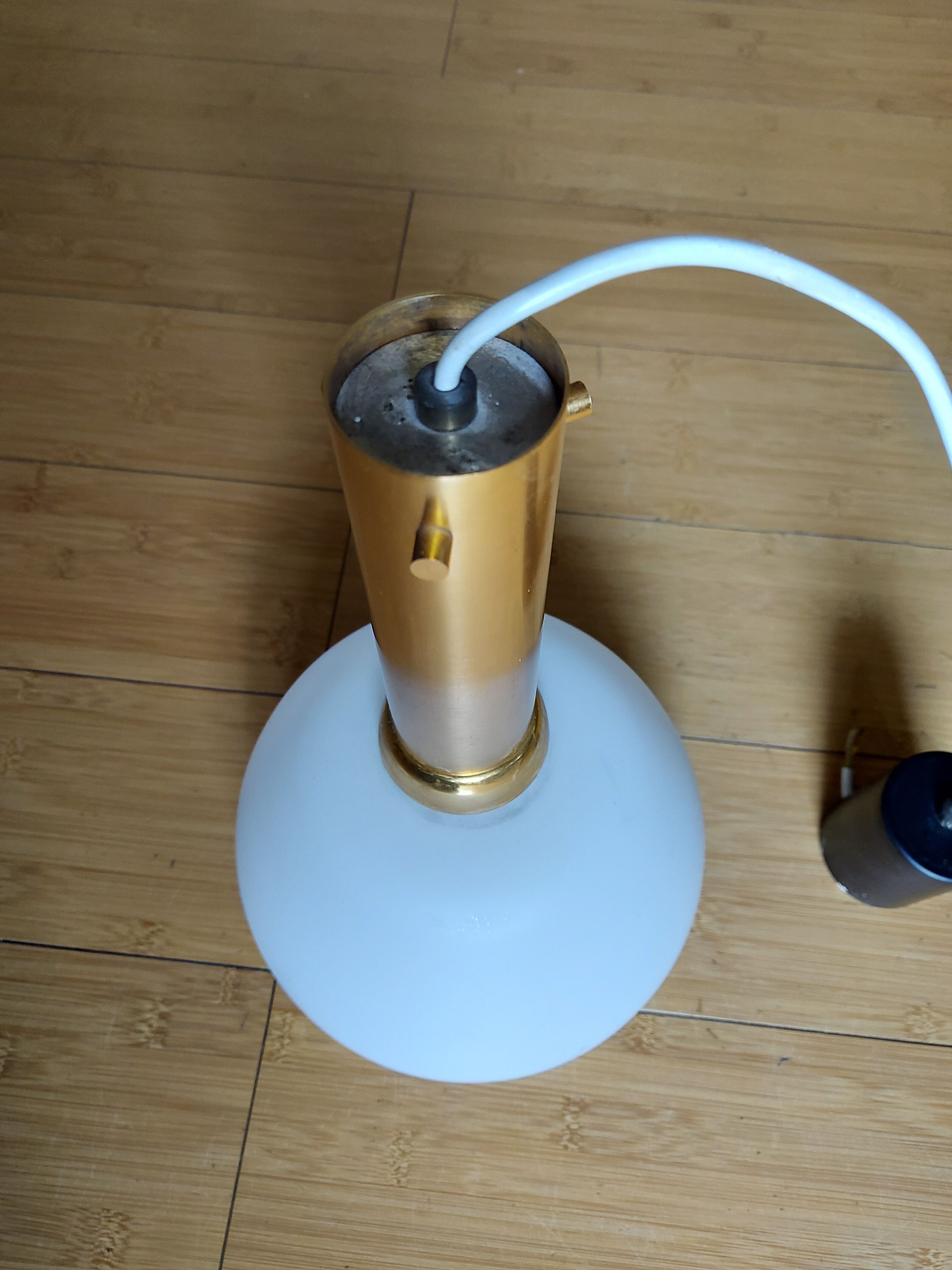 Hanging design white opaline