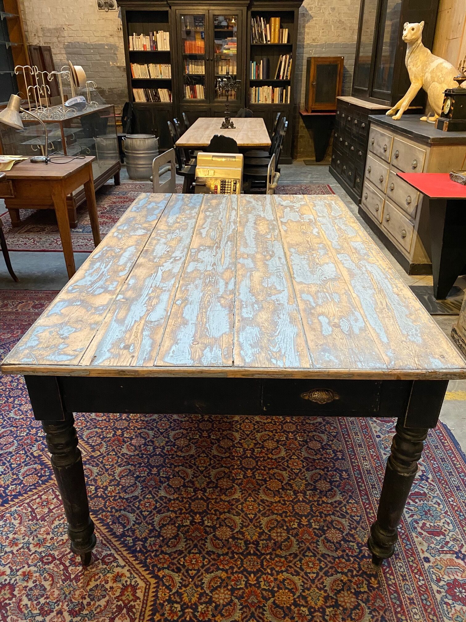 Ancienne table 7 tiroirs
