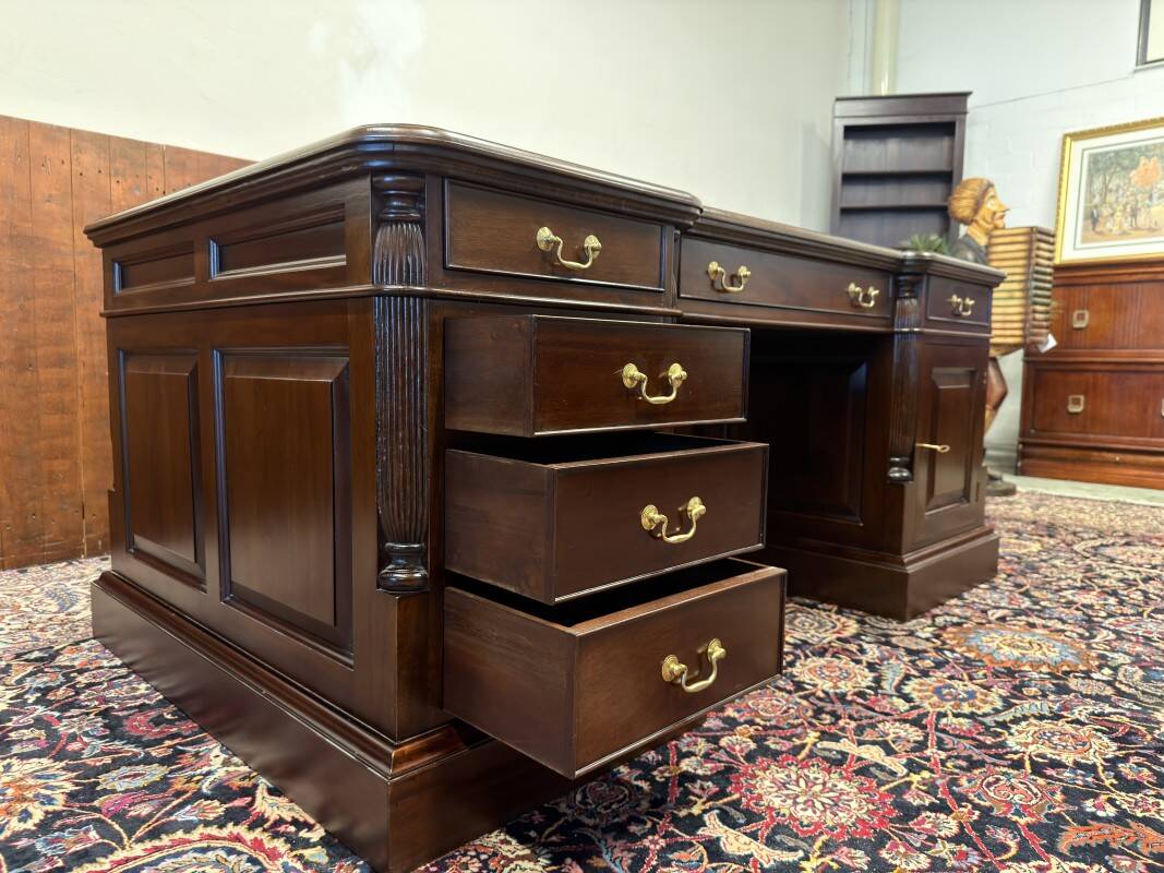 Bureau vintage anglais classique Partnerdesk