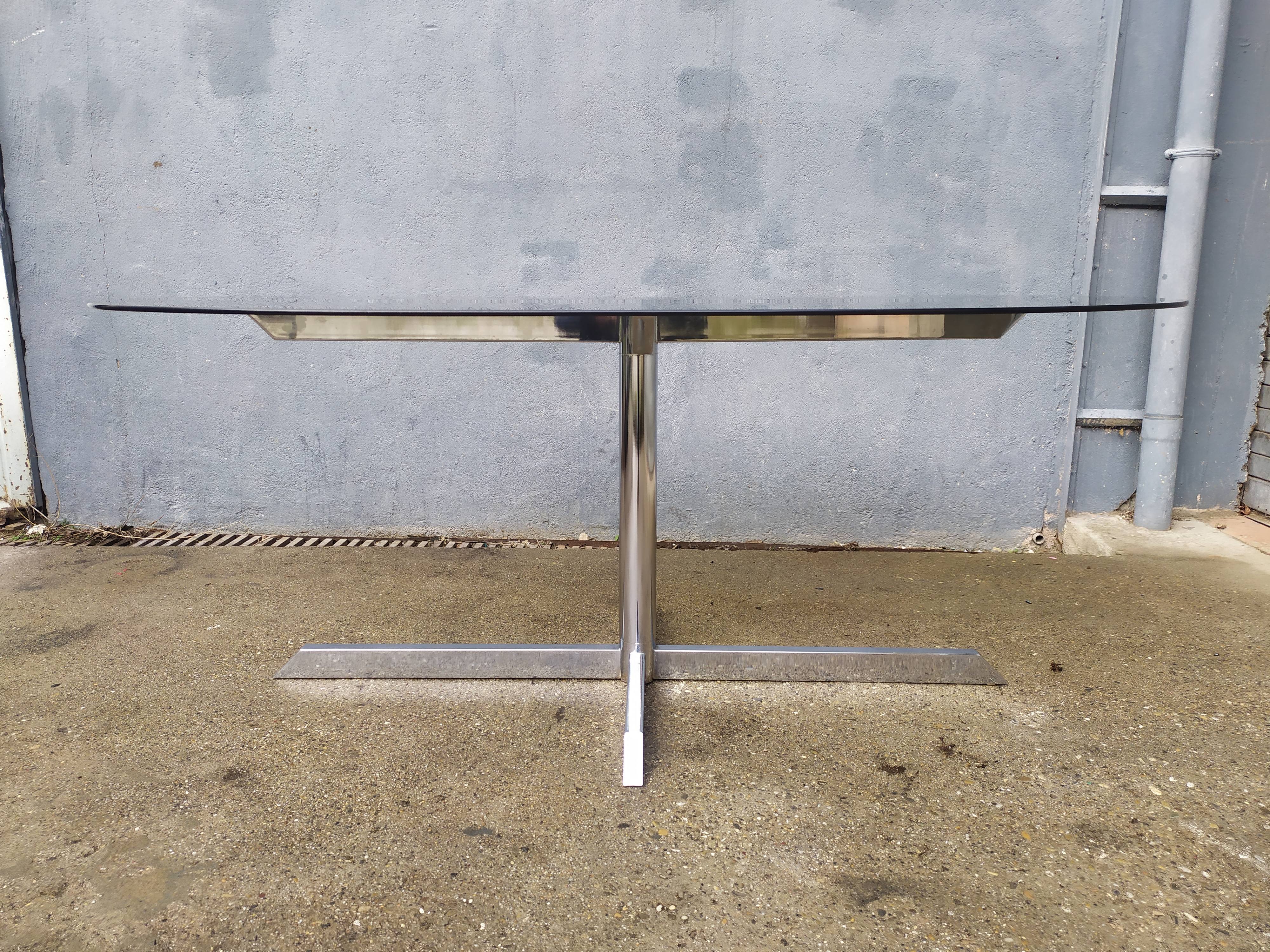 Design chrome oval table
