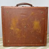 Old trunk of luxury Lavoet