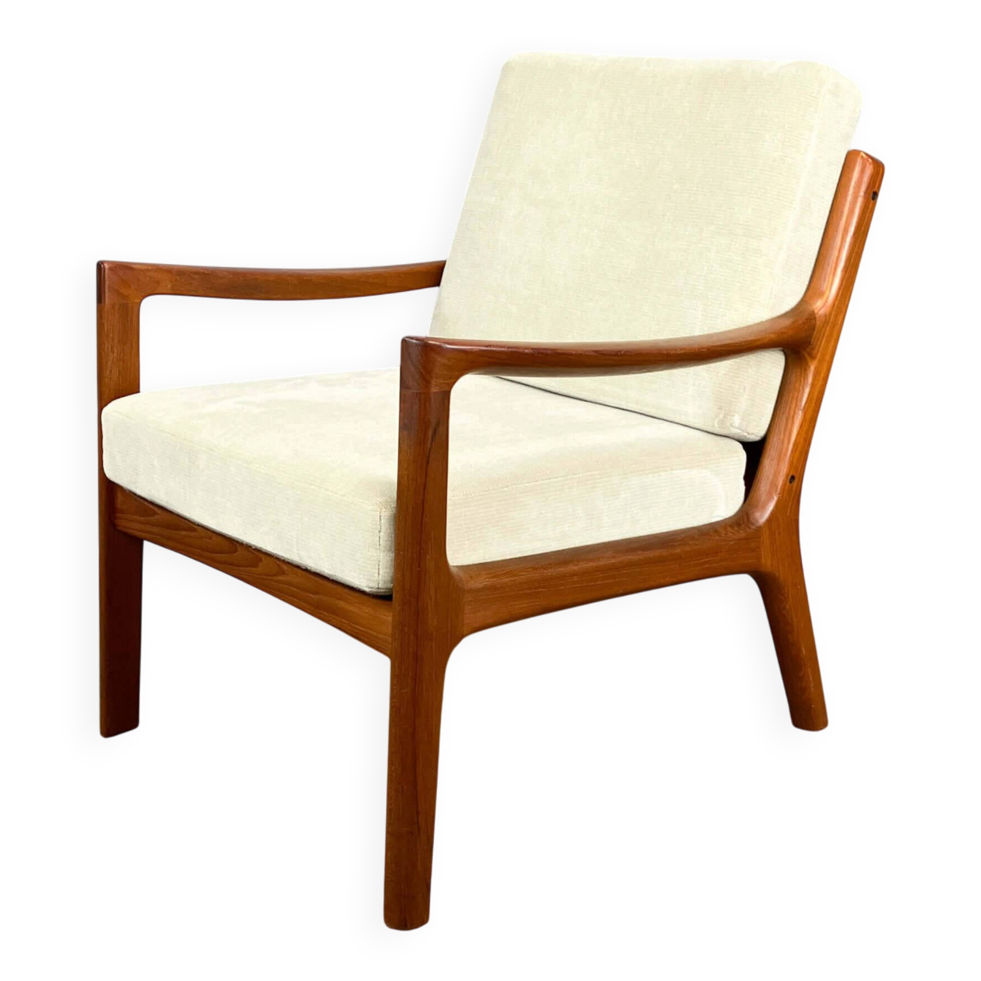 Fauteuil sénateur par Ole Wanscher pour France et Søn, teck et velours, années 1960.