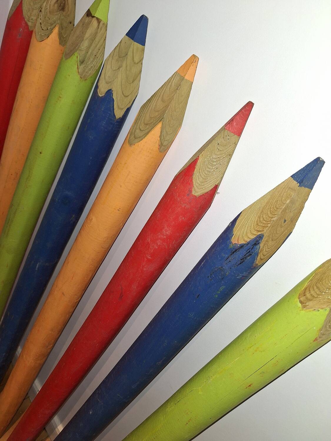 Height 141cm giant wooden colored pencils, retro decoration