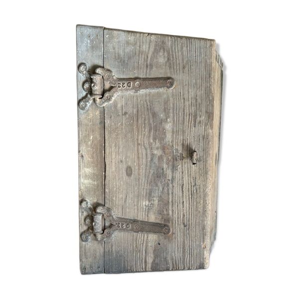 Ancien coffre de calèche