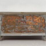 Malle de rangement ancien en bois massif (vers 1890)