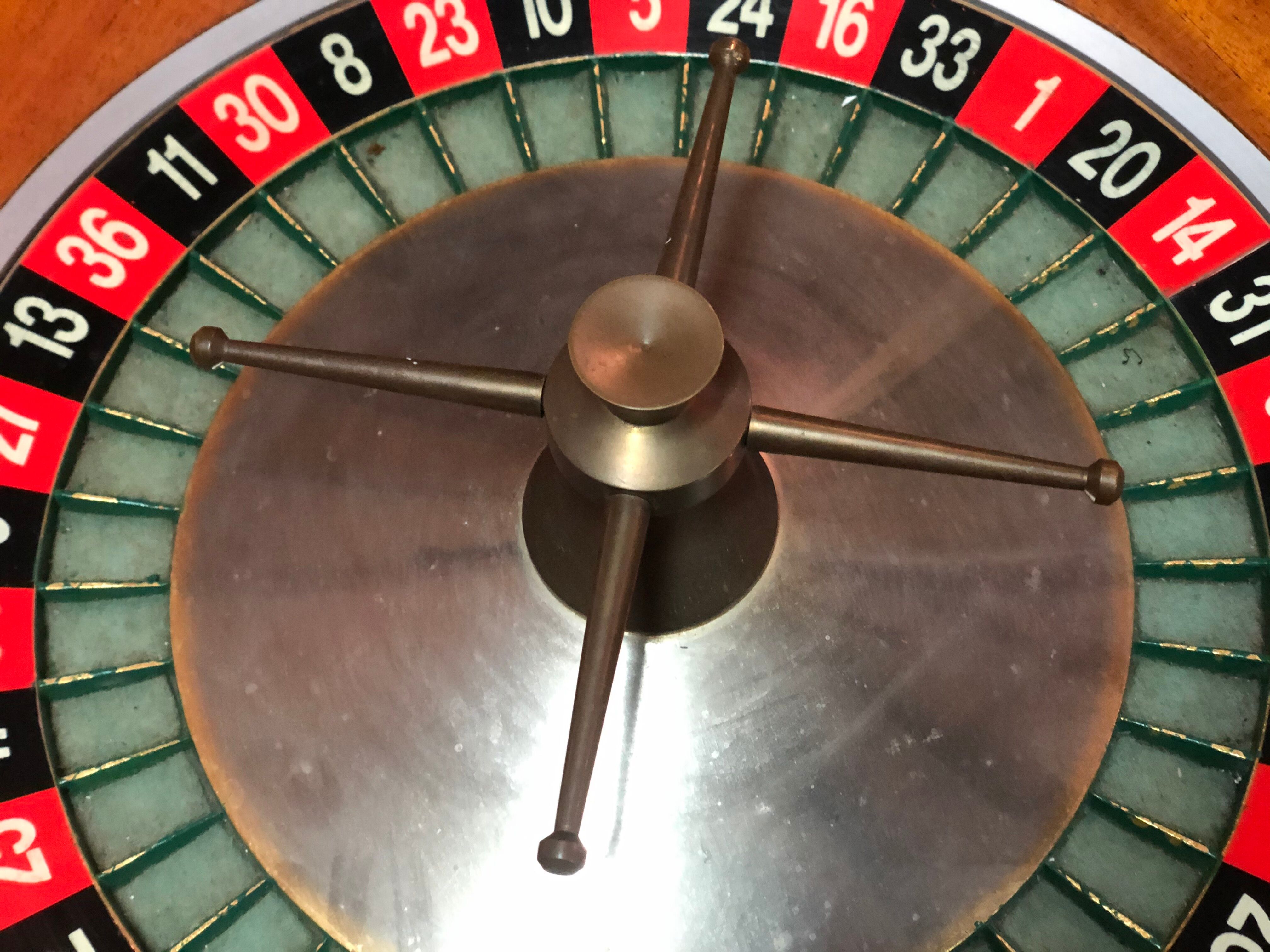 CARO mahogany casino roulette 60/70 years