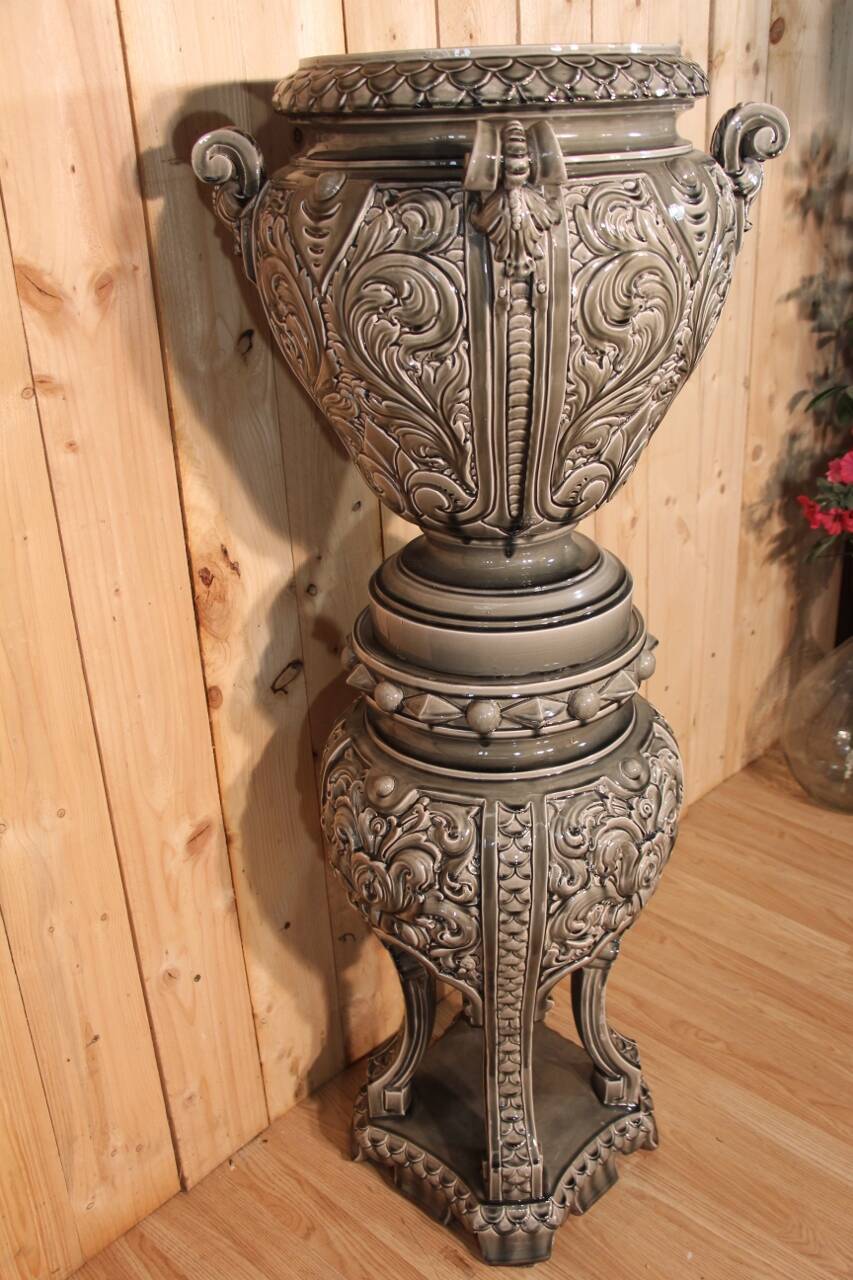 cache-pot and its column in faience attributed to Massier
