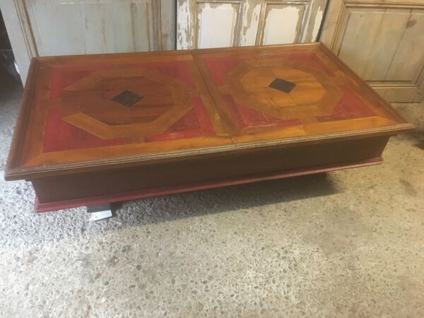 Table basse avec rangement bouteilles et verres en chêne