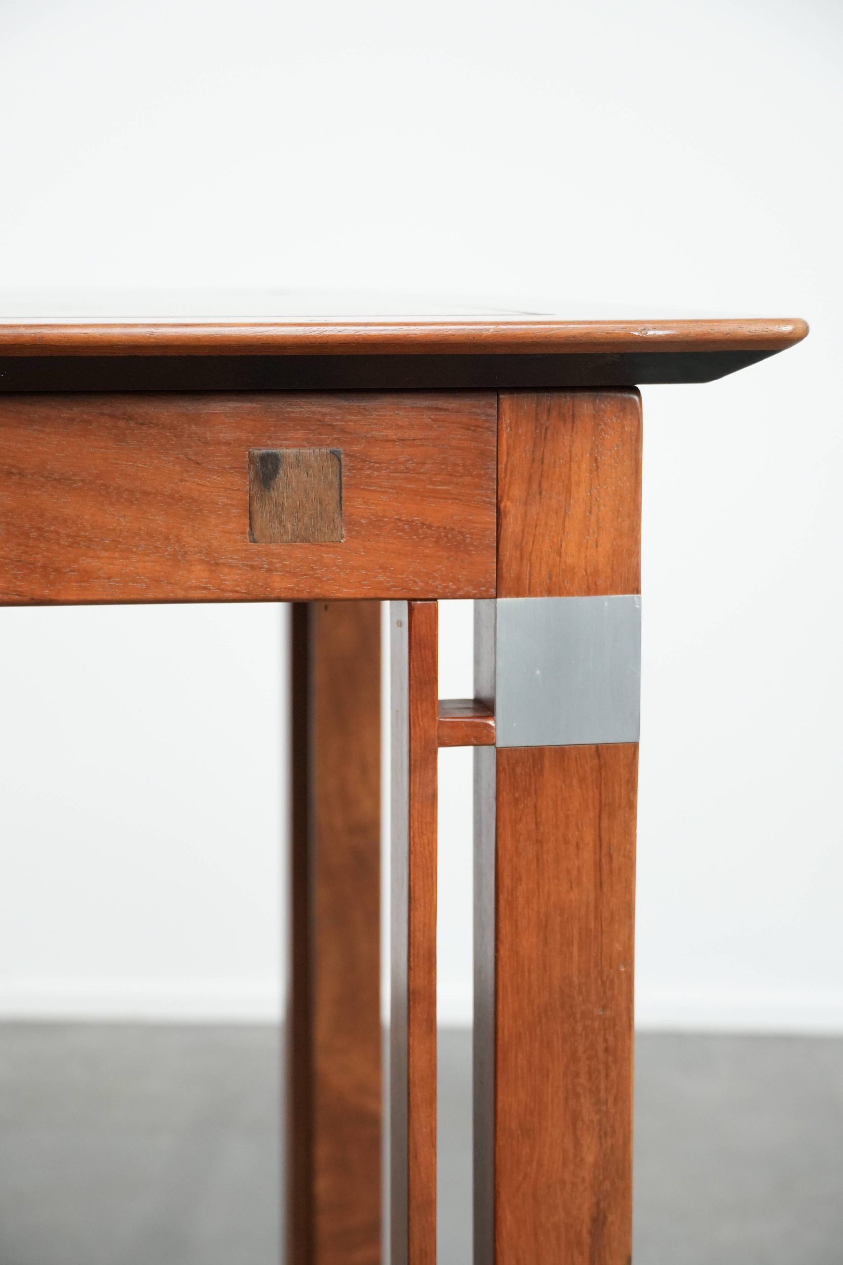 Art Deco design desk with a beautiful finish and elegant shapes