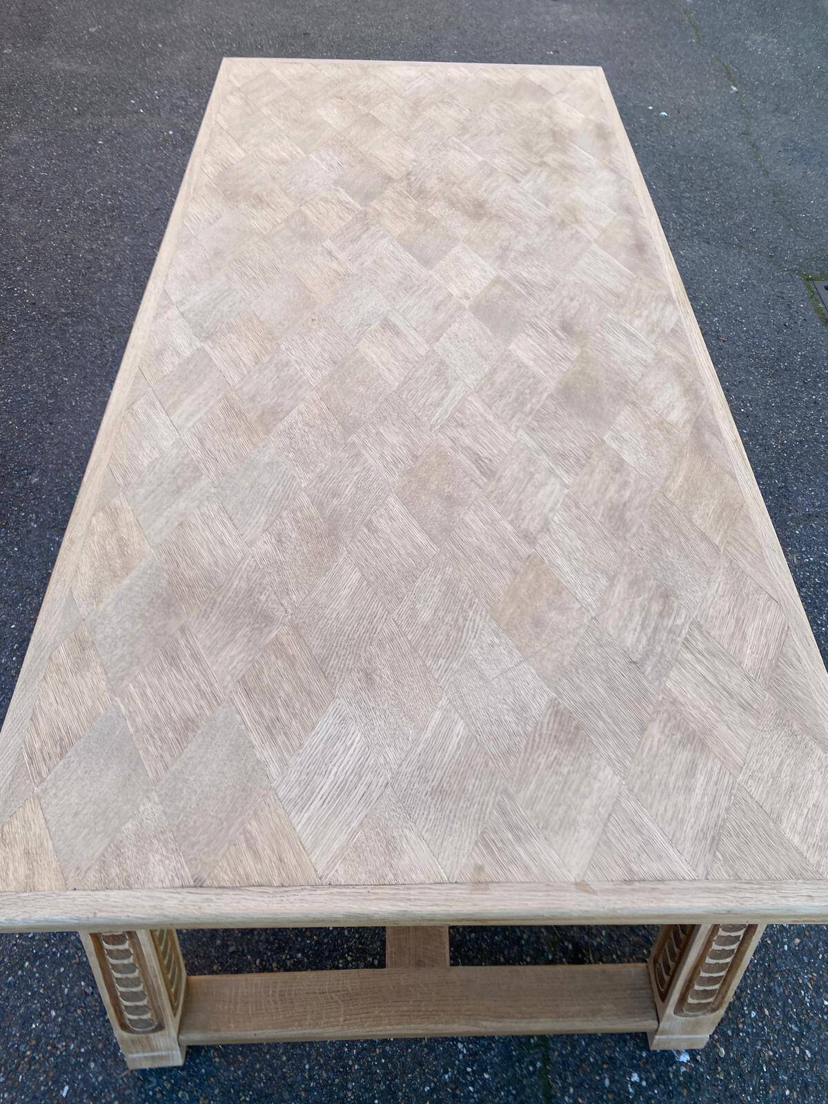 Renovated 19th-century Breton farmhouse dining table, extendable, in oak, 200-290 cm.