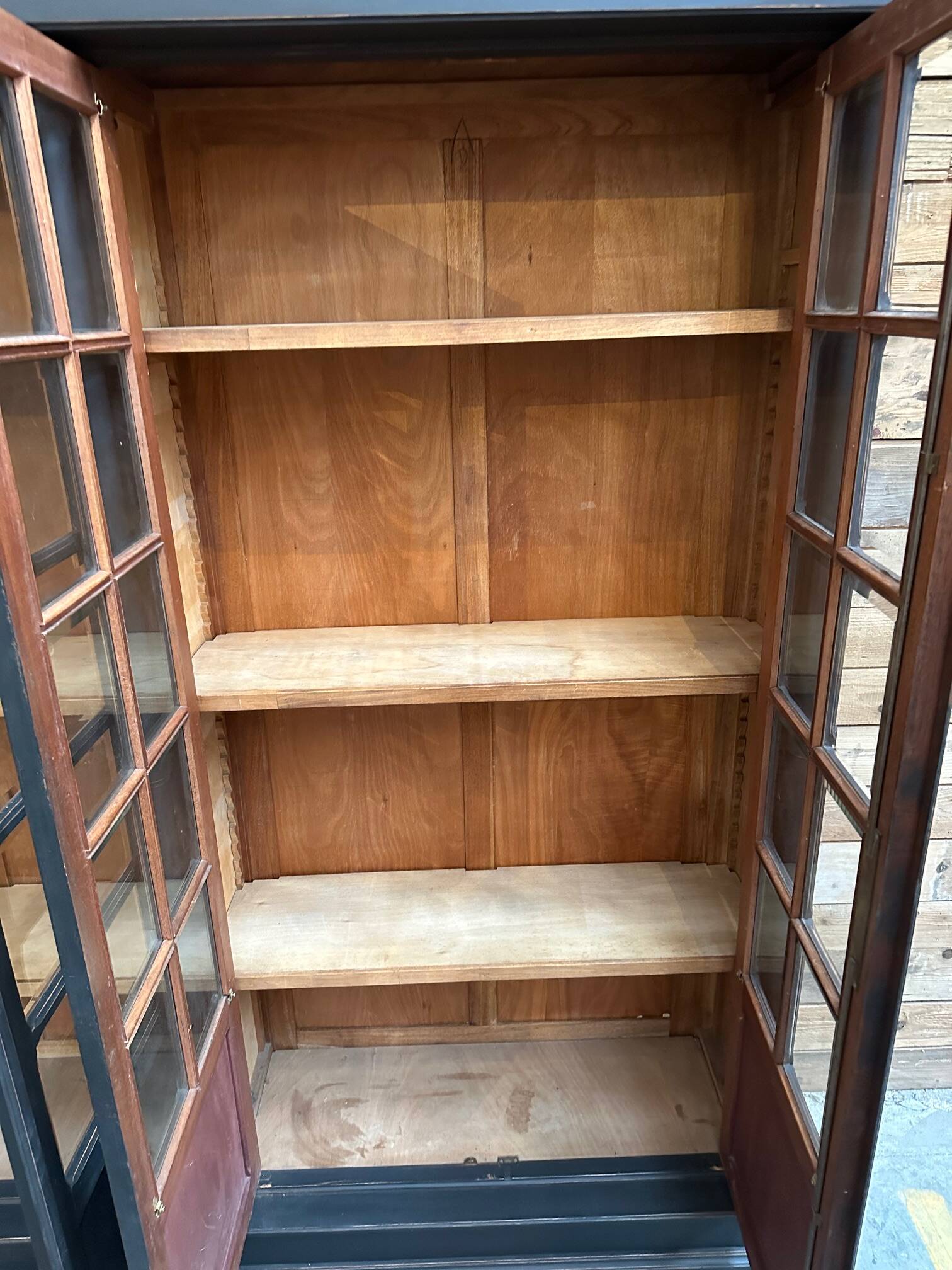 Immense vitrine de magasin début XXème