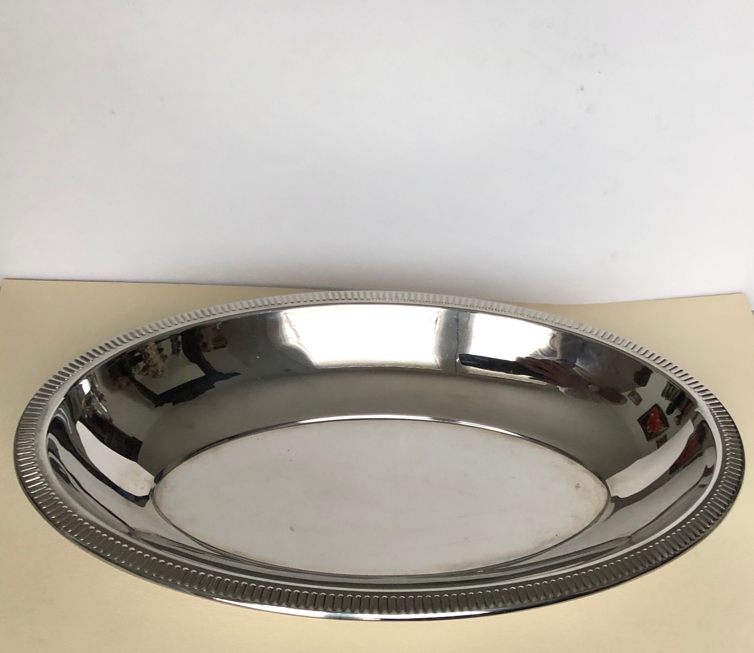 Round stainless steel dish