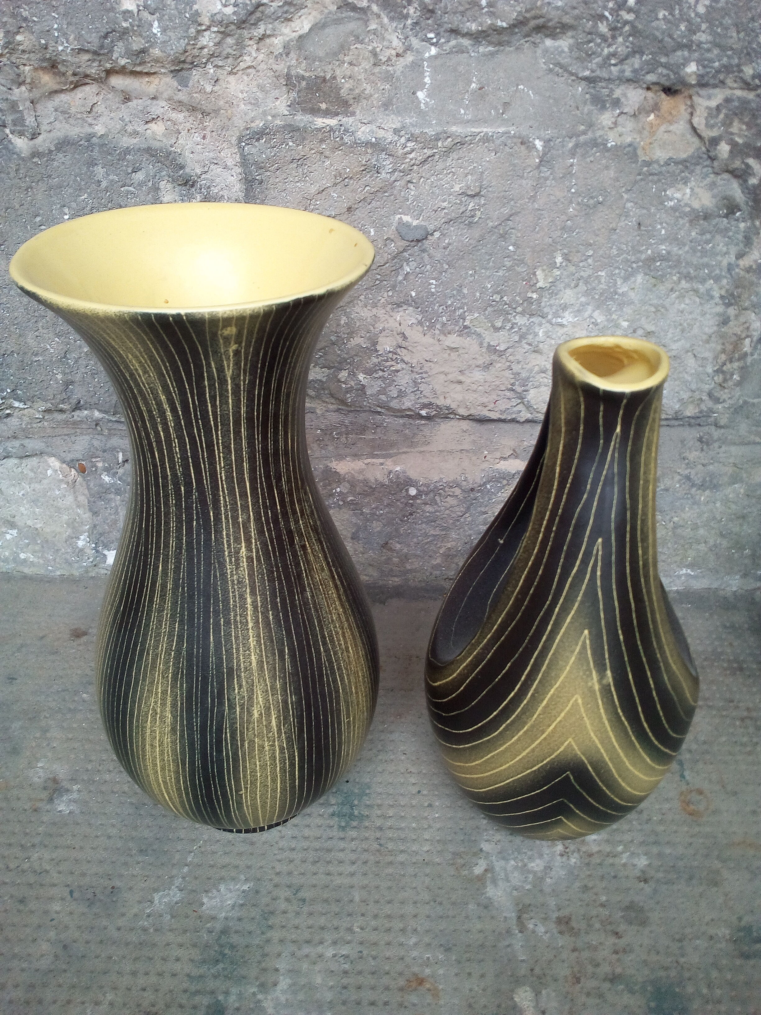 Paire de vases Saint Clément France
