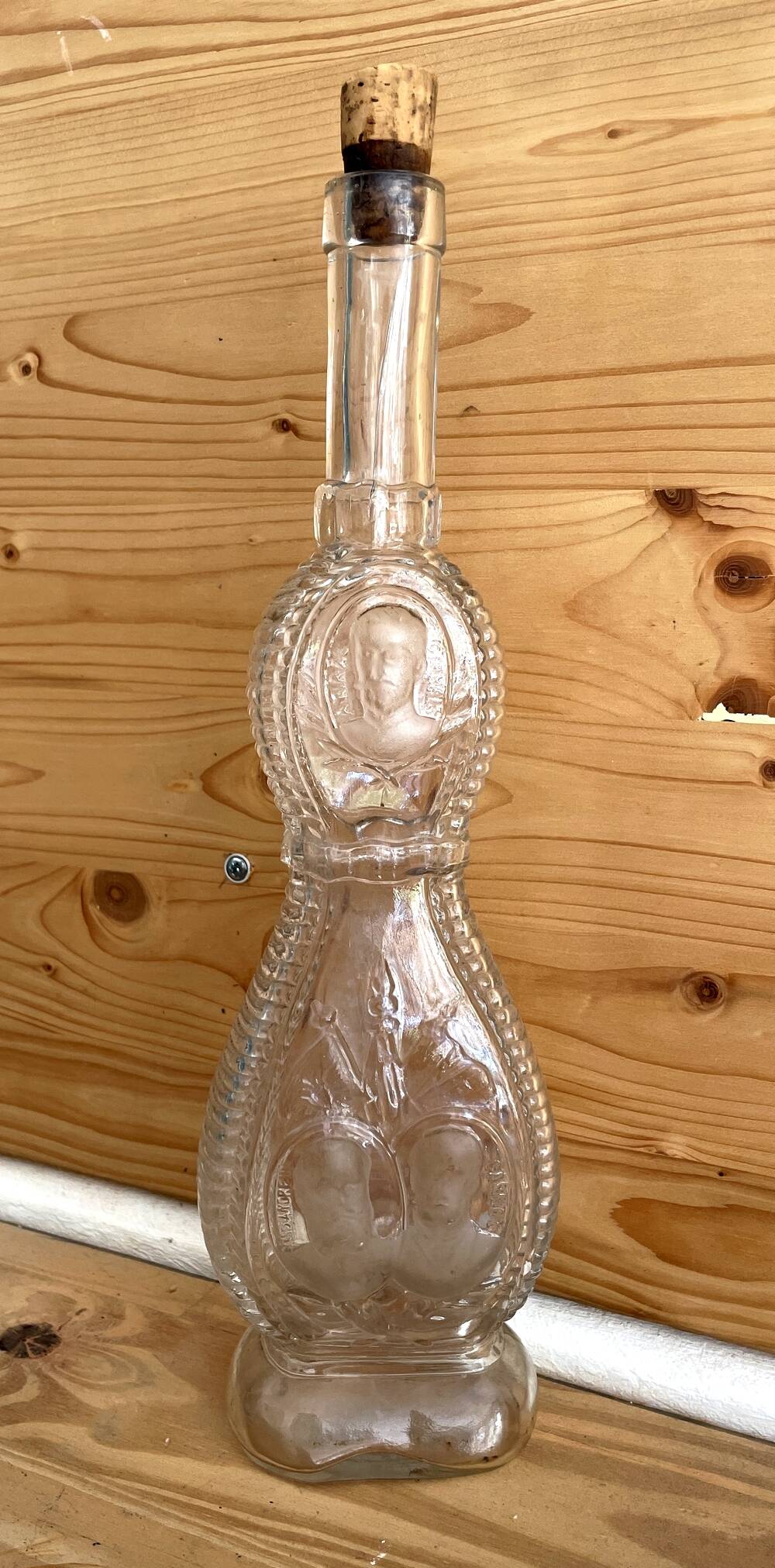 BOTTLE IN LEGRAS SHAPE REPRESENTING ADMIRAL GERVAIS ALEXANDRA III CARNOT