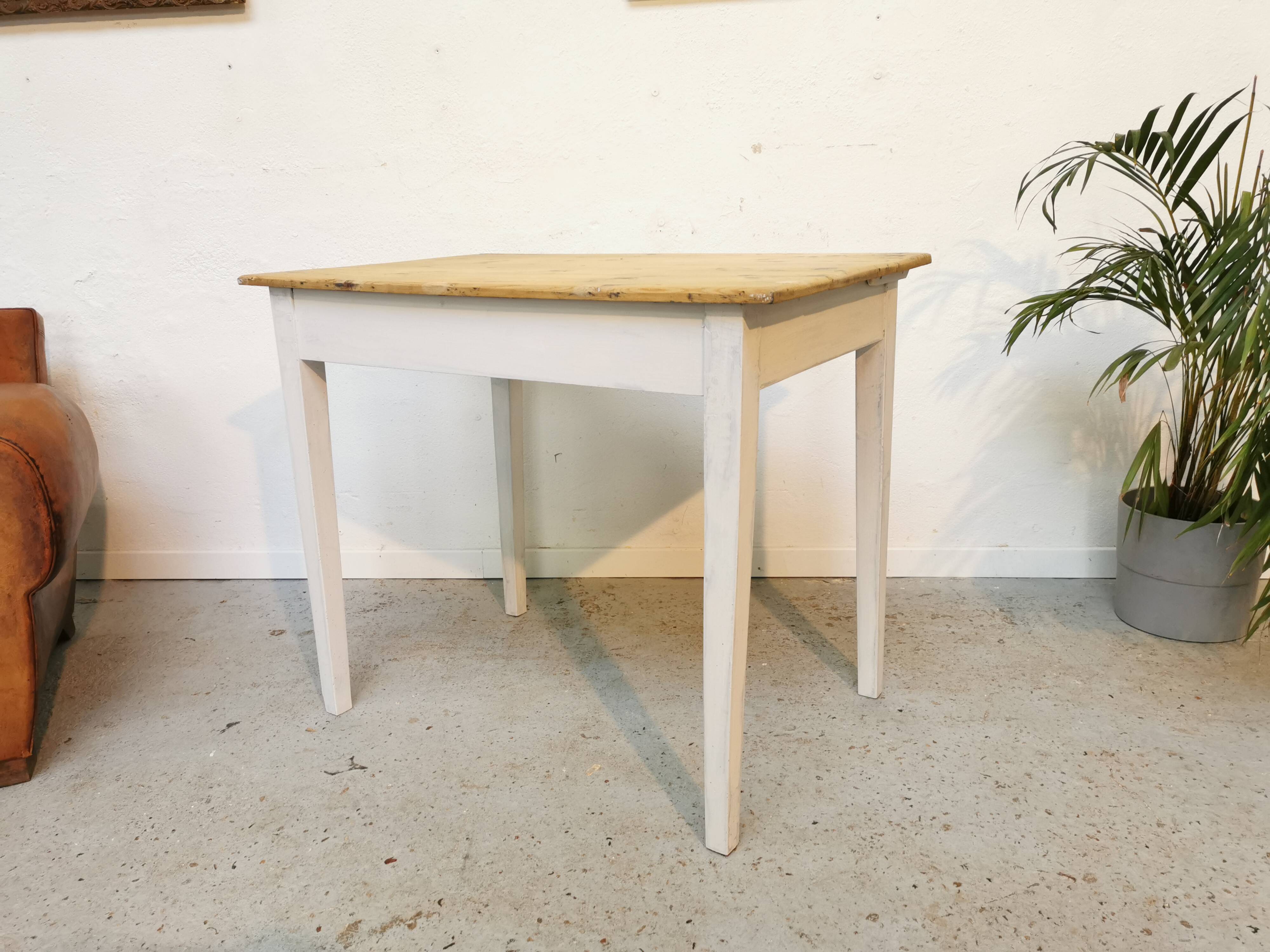 Table de ferme vintage