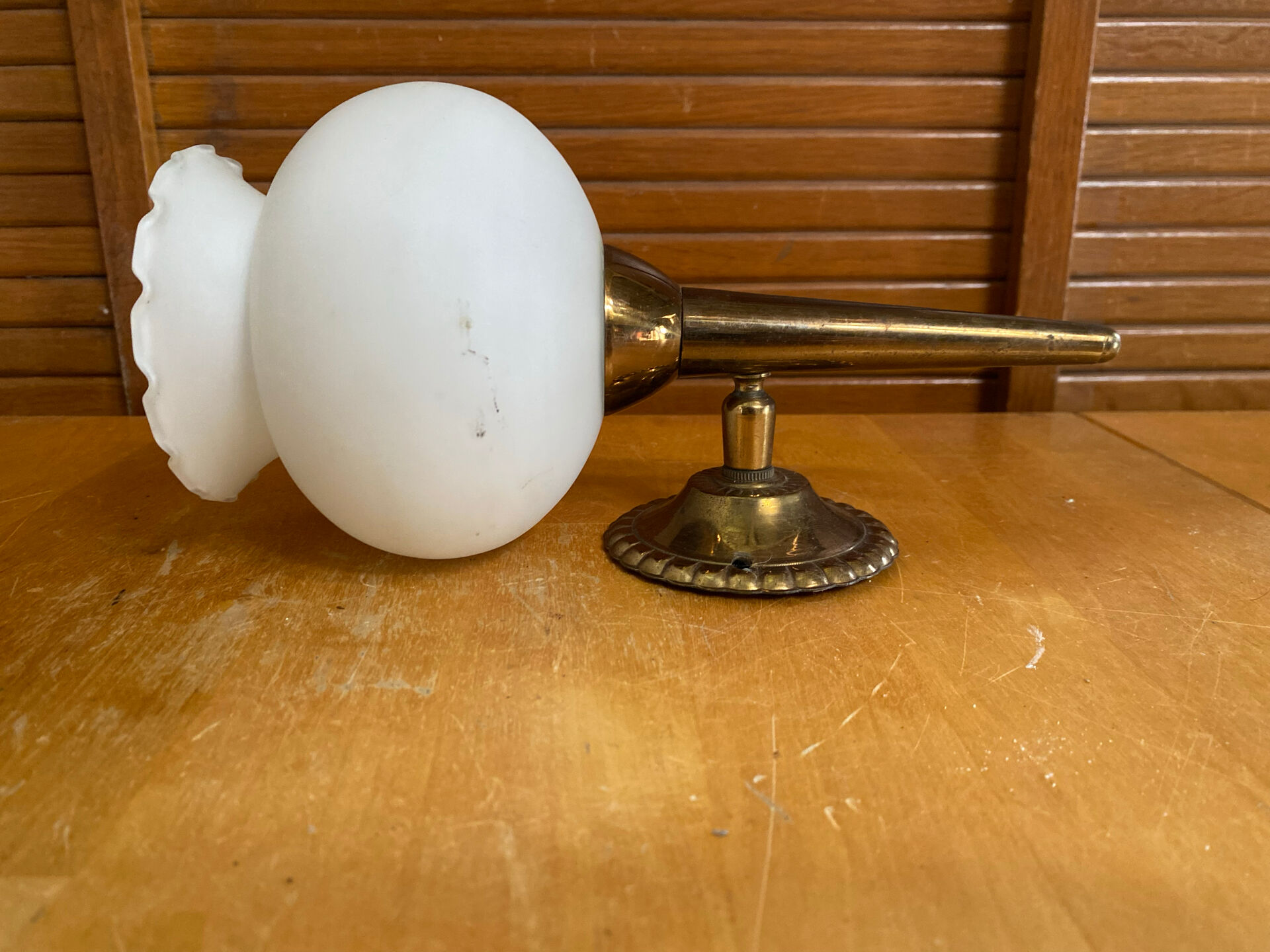 Arlus lunel wall torch light gold metal + white opaline mid-century
