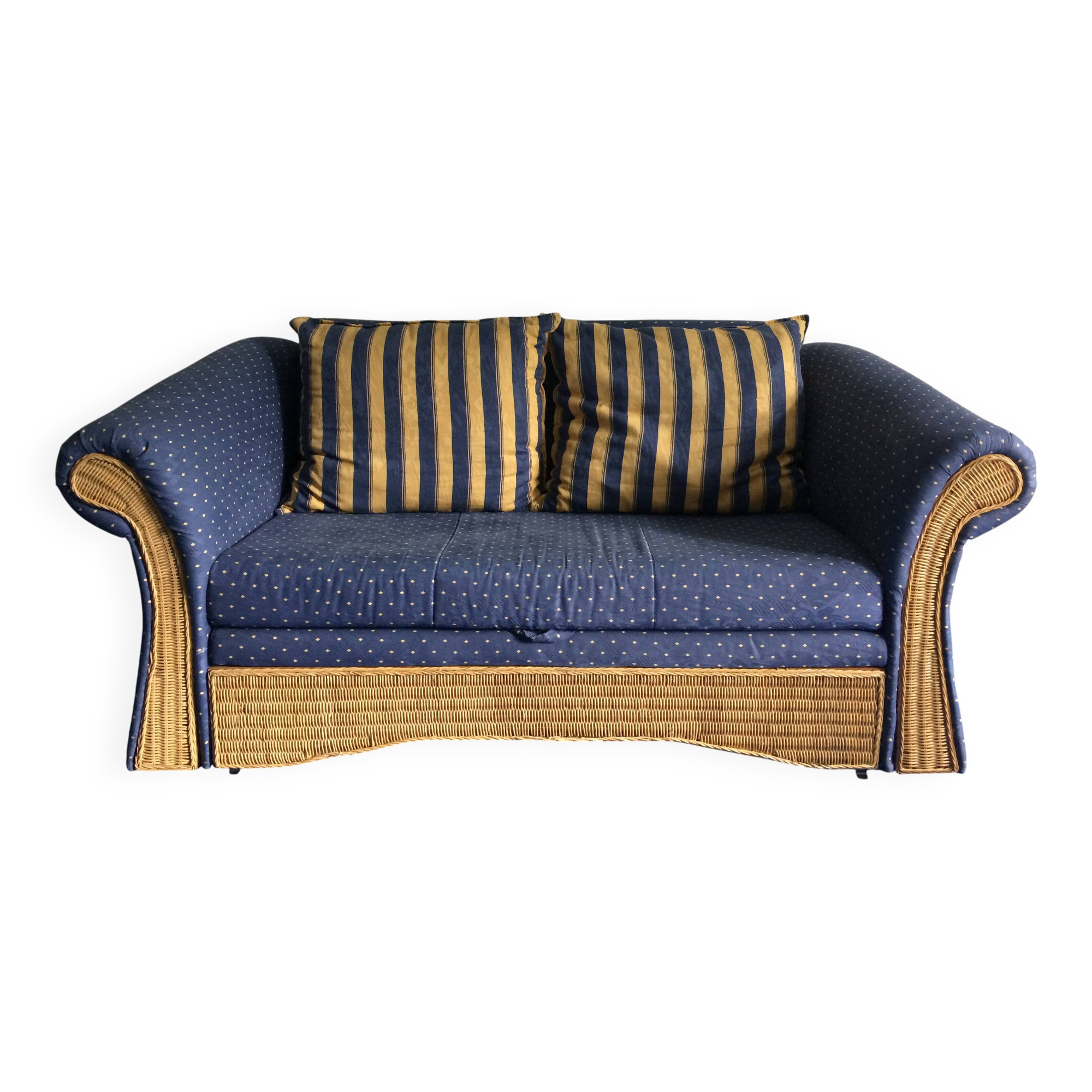 Vintage colonial-style rattan sofa bed