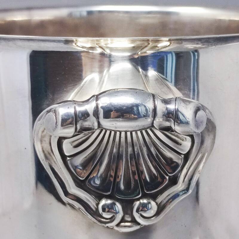 1950s Gorgeous Ice Bucket byChristofle in Silver Plated. Made in France