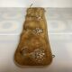 Porte manteau baroque velours ocre