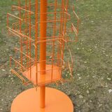 Rotating display for postcards or other, on wheels