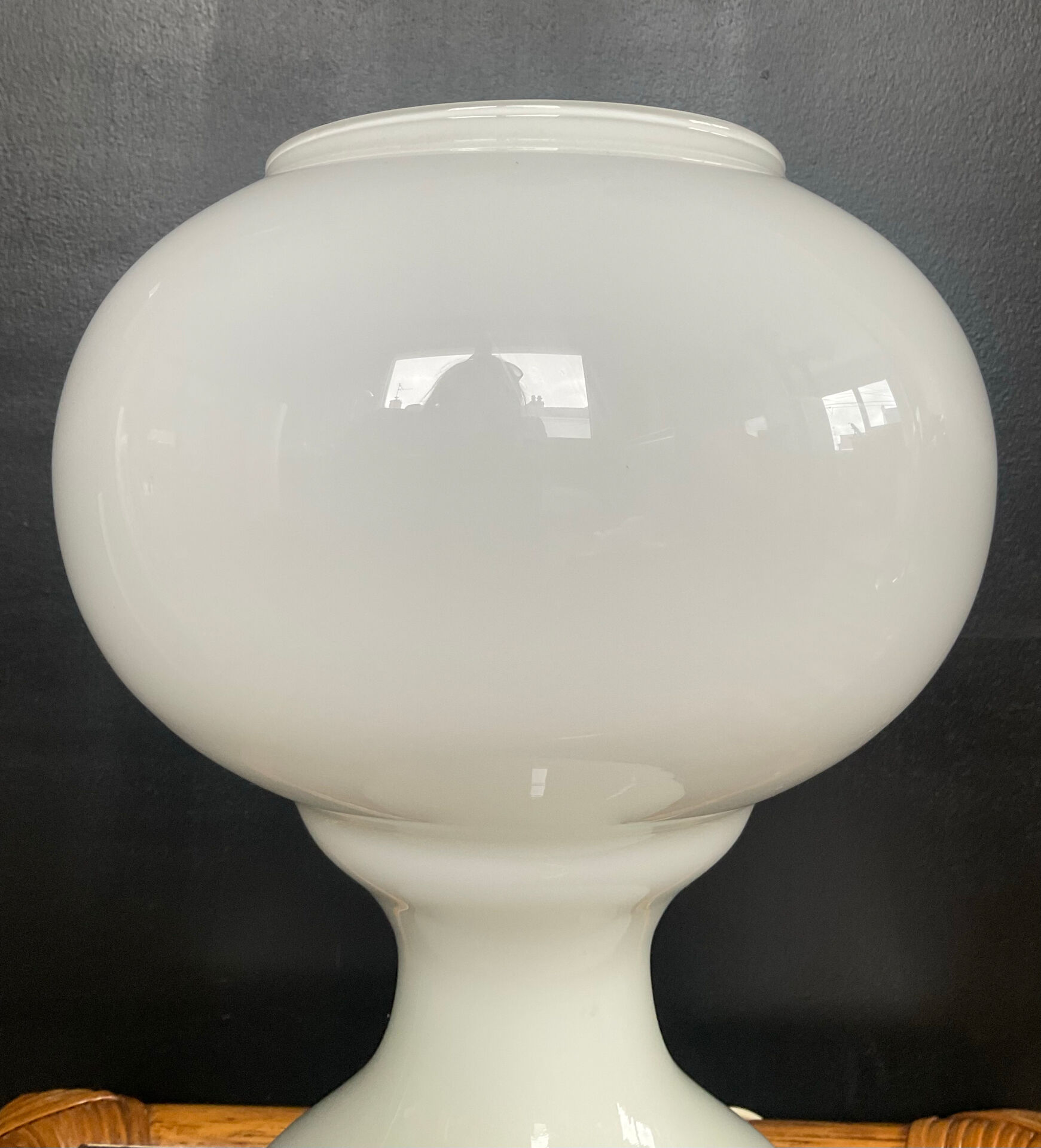Lampe champignon Space Age en verre opalin blanc