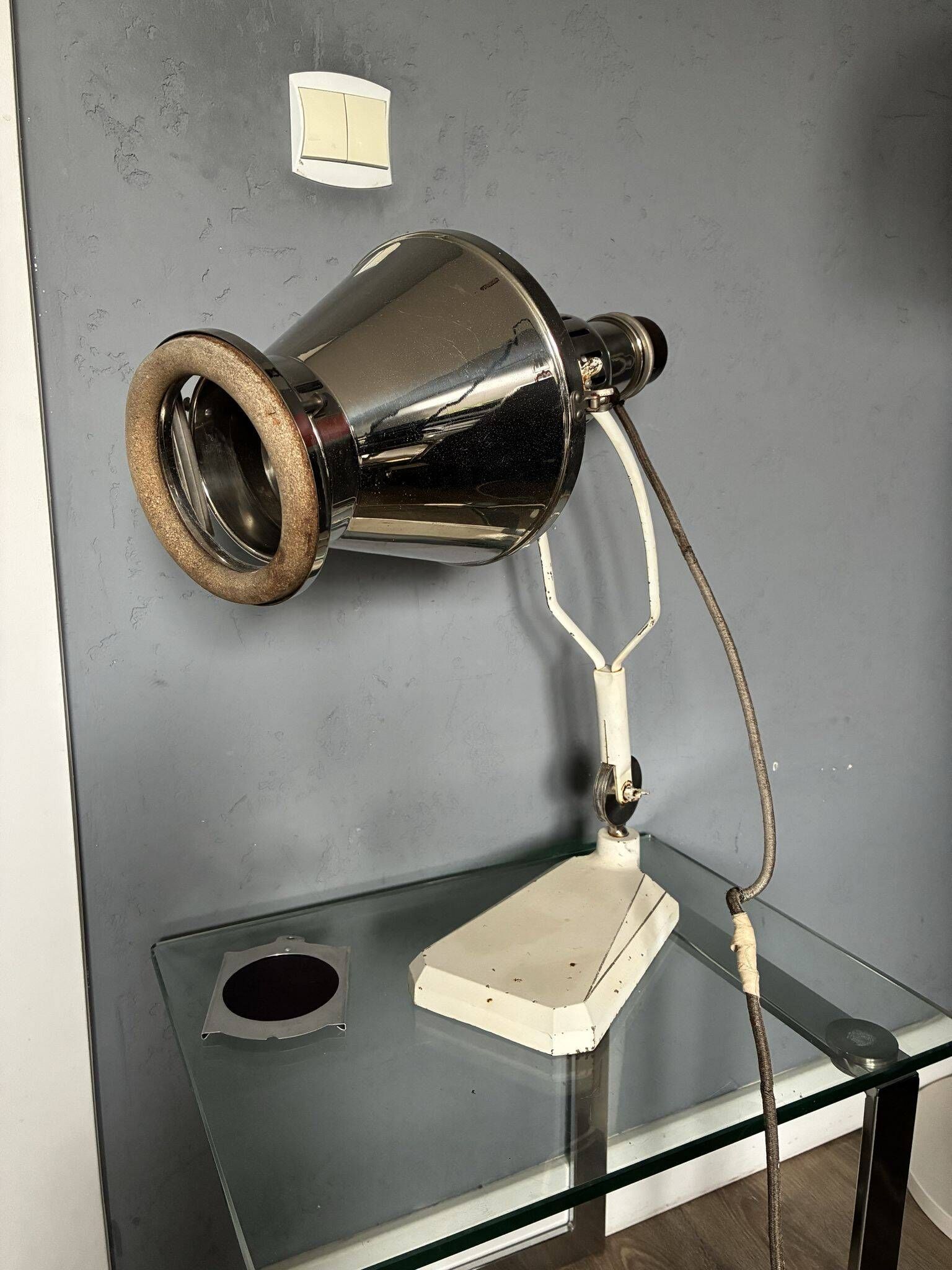 Hanau Sollux medical lamp, industrial design, 1940s