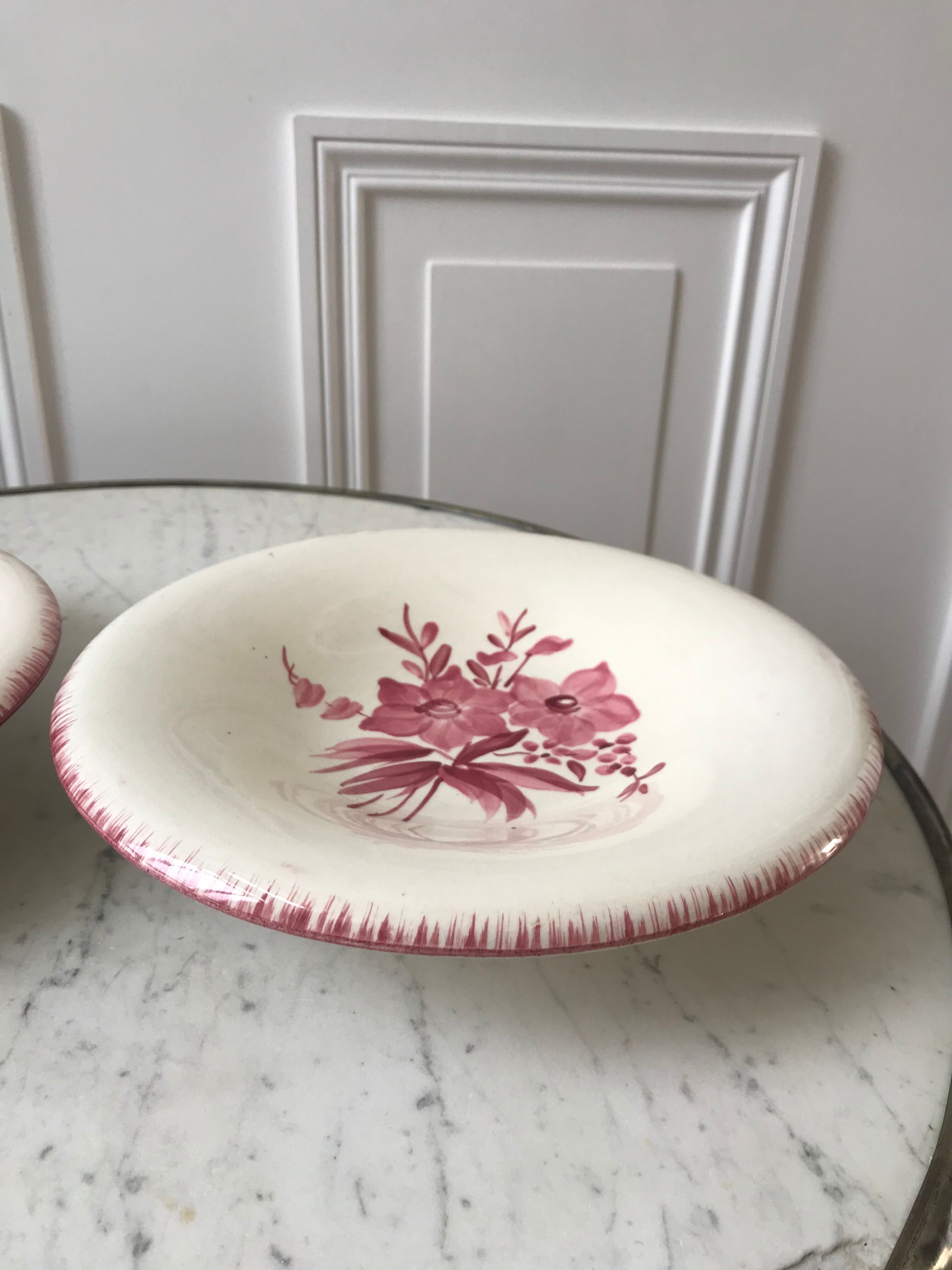 Duo of longchamp pink serving dishes 30s-40s