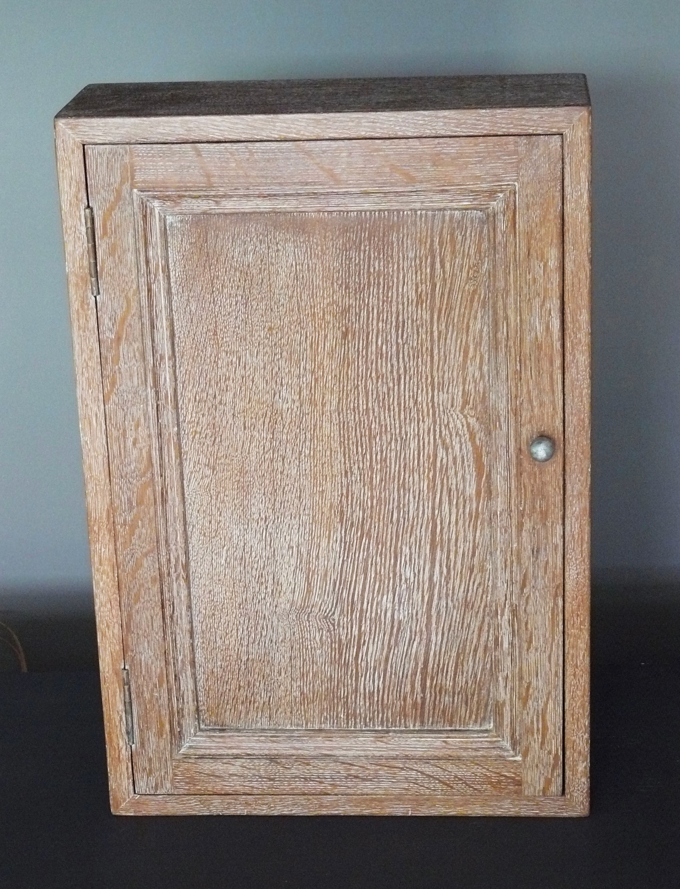 Cerused oak cabinet to hang or fix