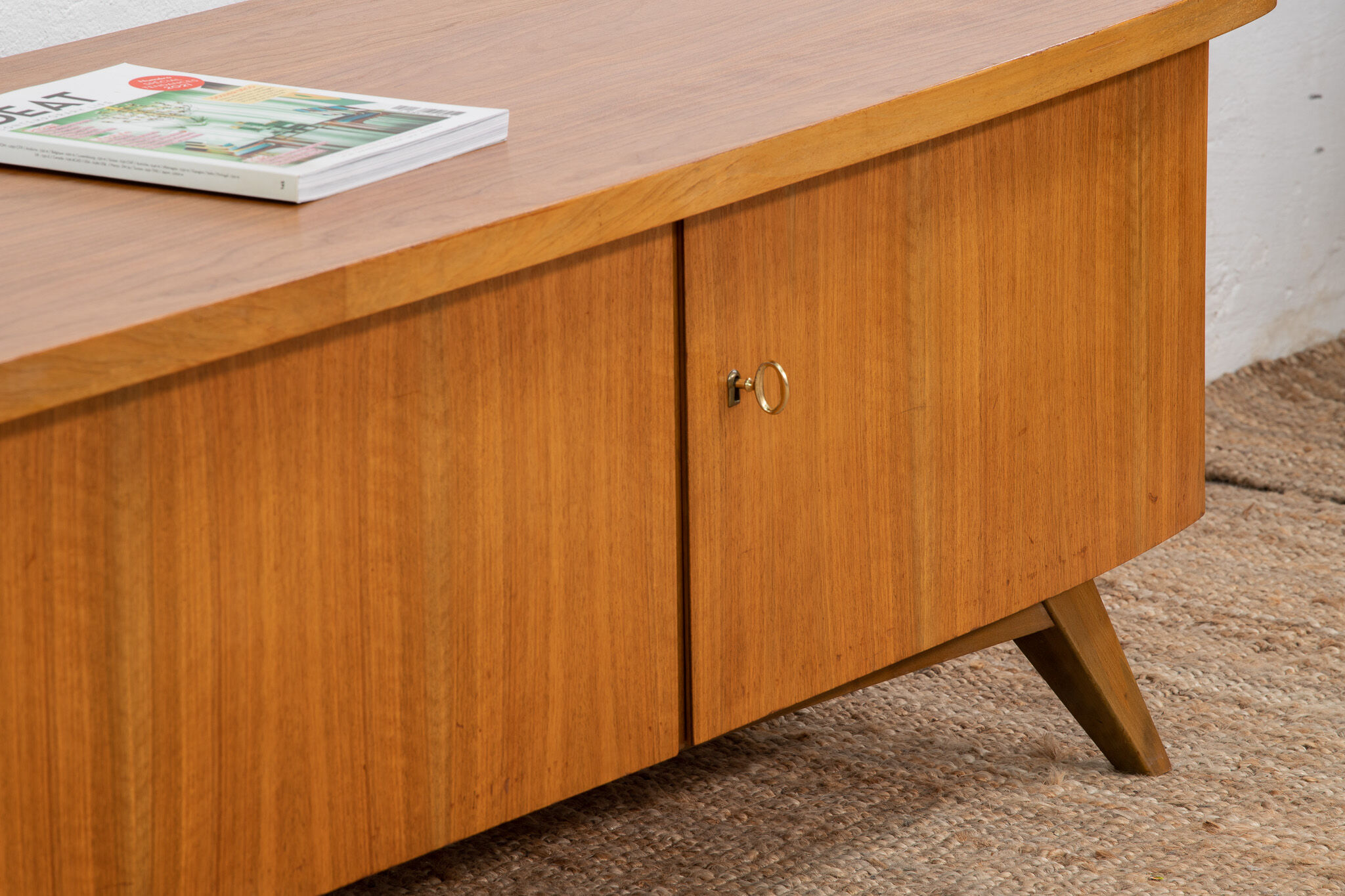 Vintage Scandinavian Enfilade – 209 cm