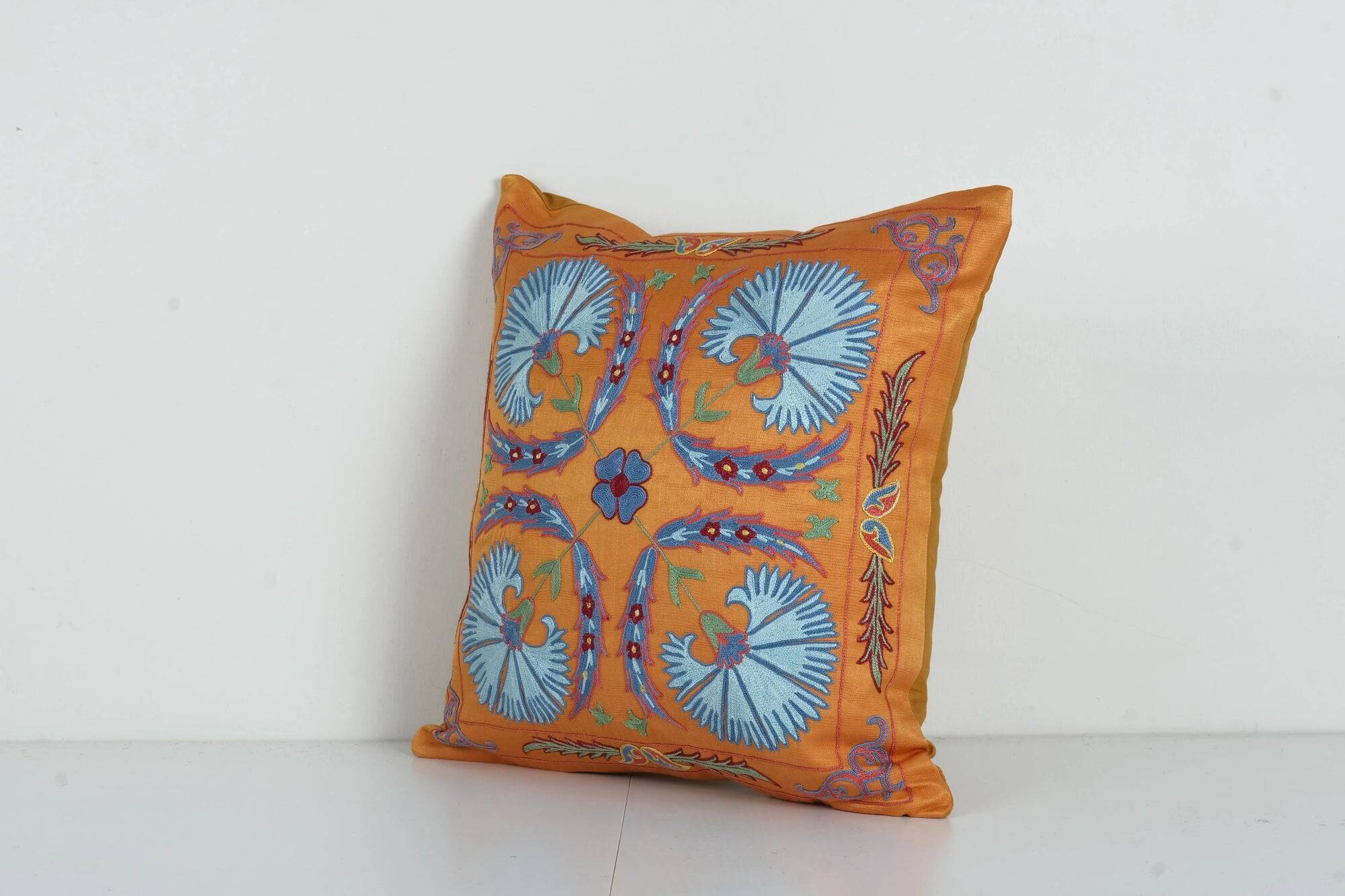 Vintage embroidered cushion cover 48x48 cm