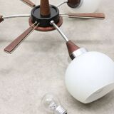 Lustre italien en chrome et opaline du milieu du siècle