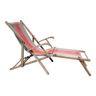 Vintage folding deckchair