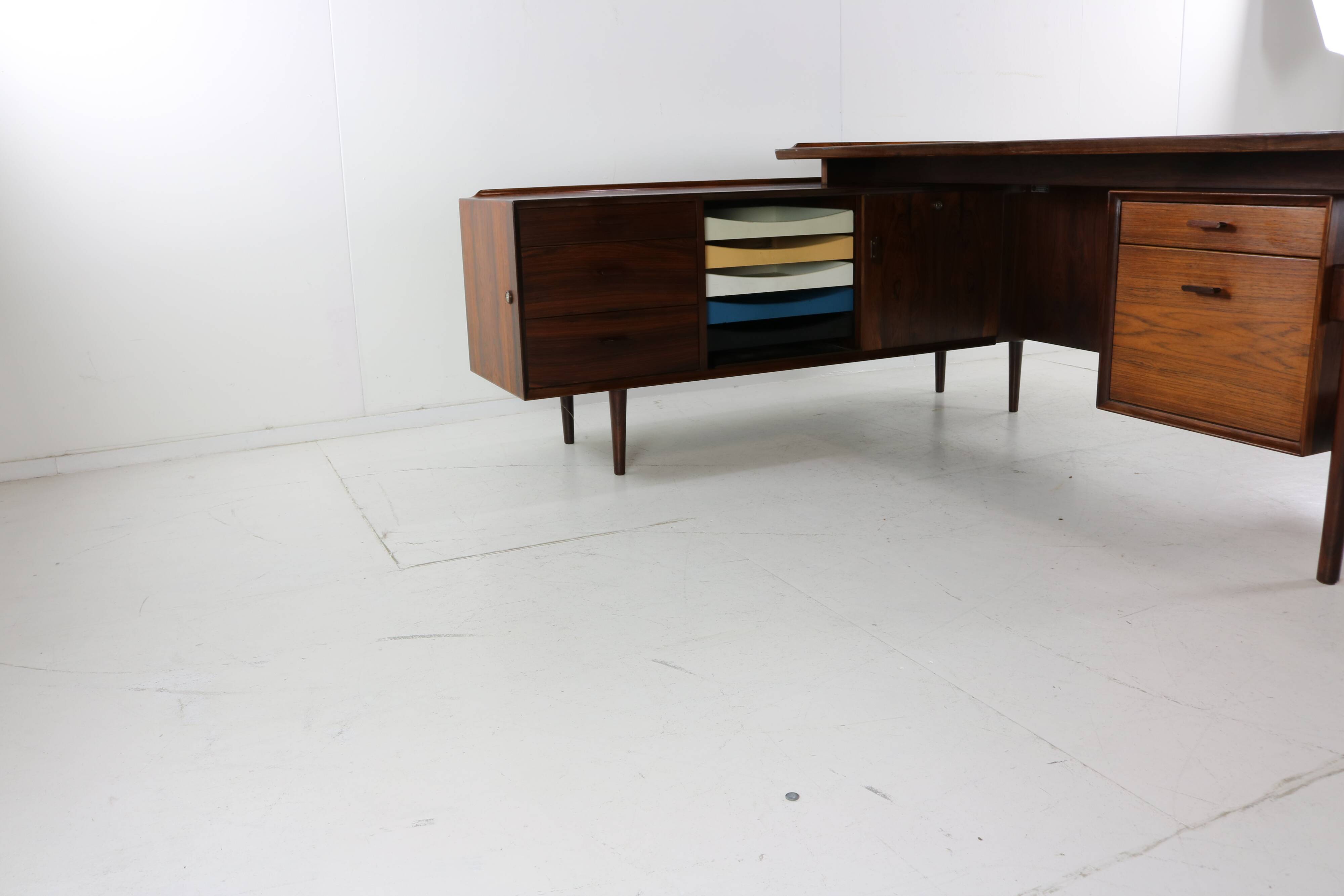 Bureau en palissandre par Arne Vodder pour Sibast Danemark