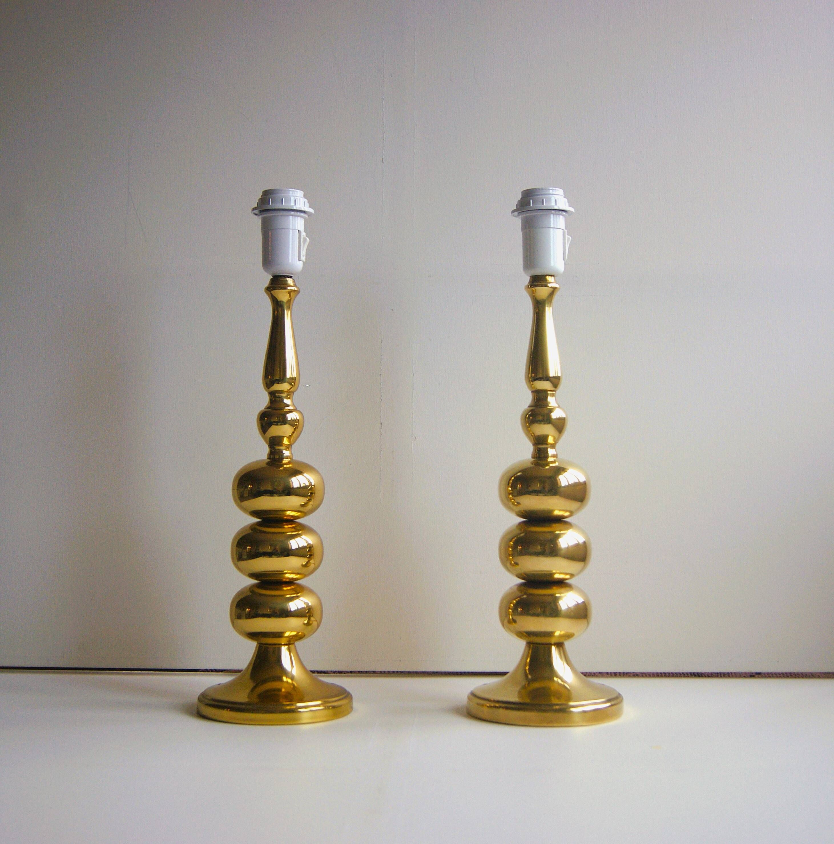 Paire de grandes lampes de table en laiton "boules empilées" de Frandsen Danemark. Années 1960.