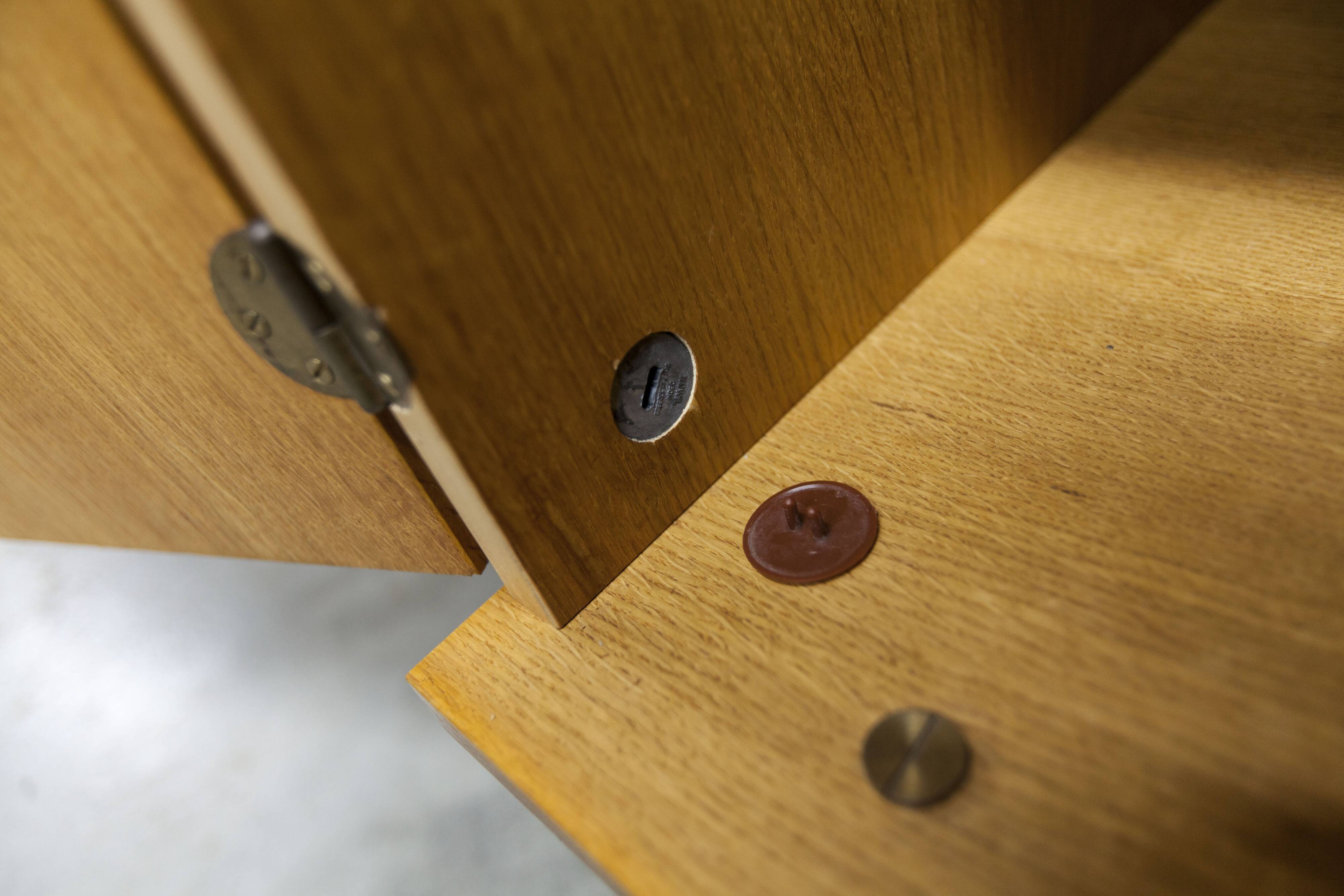 Scandinavian 3-door wardrobe in blond teak