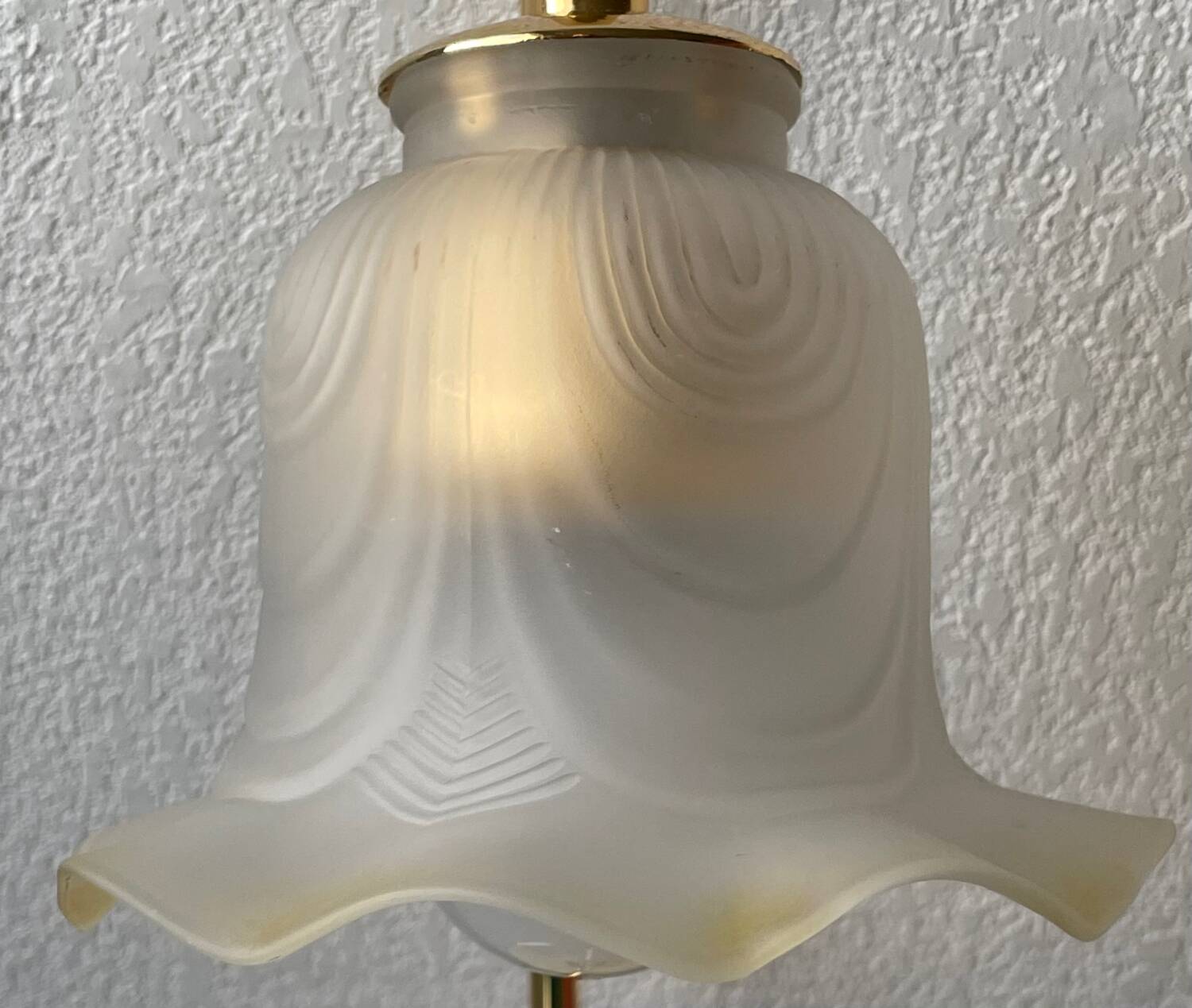 Pair of vintage 80s flower lamps