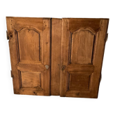 Pair of doors H 91 x W 102.5