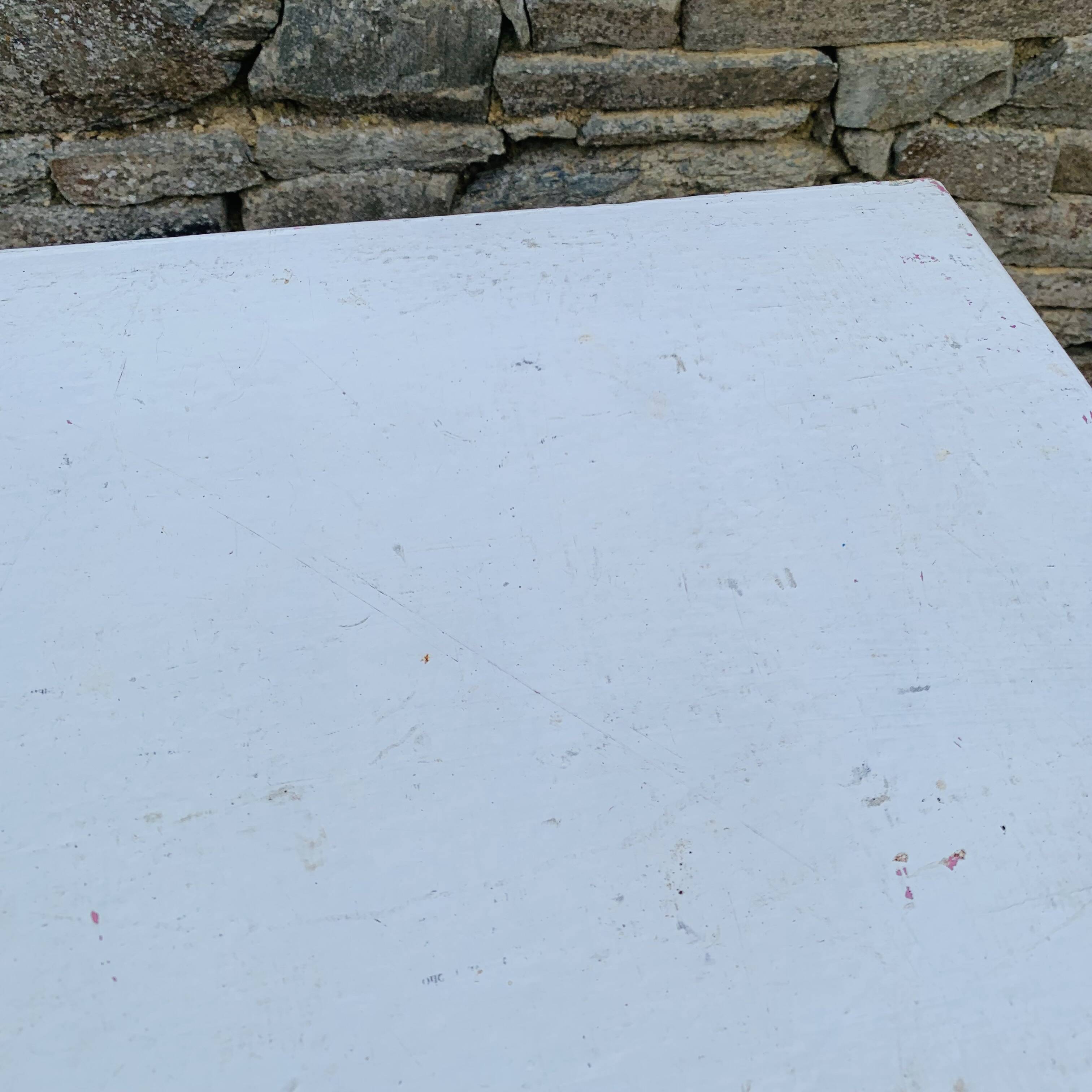 Parisian-style cabinet with 5 drawers