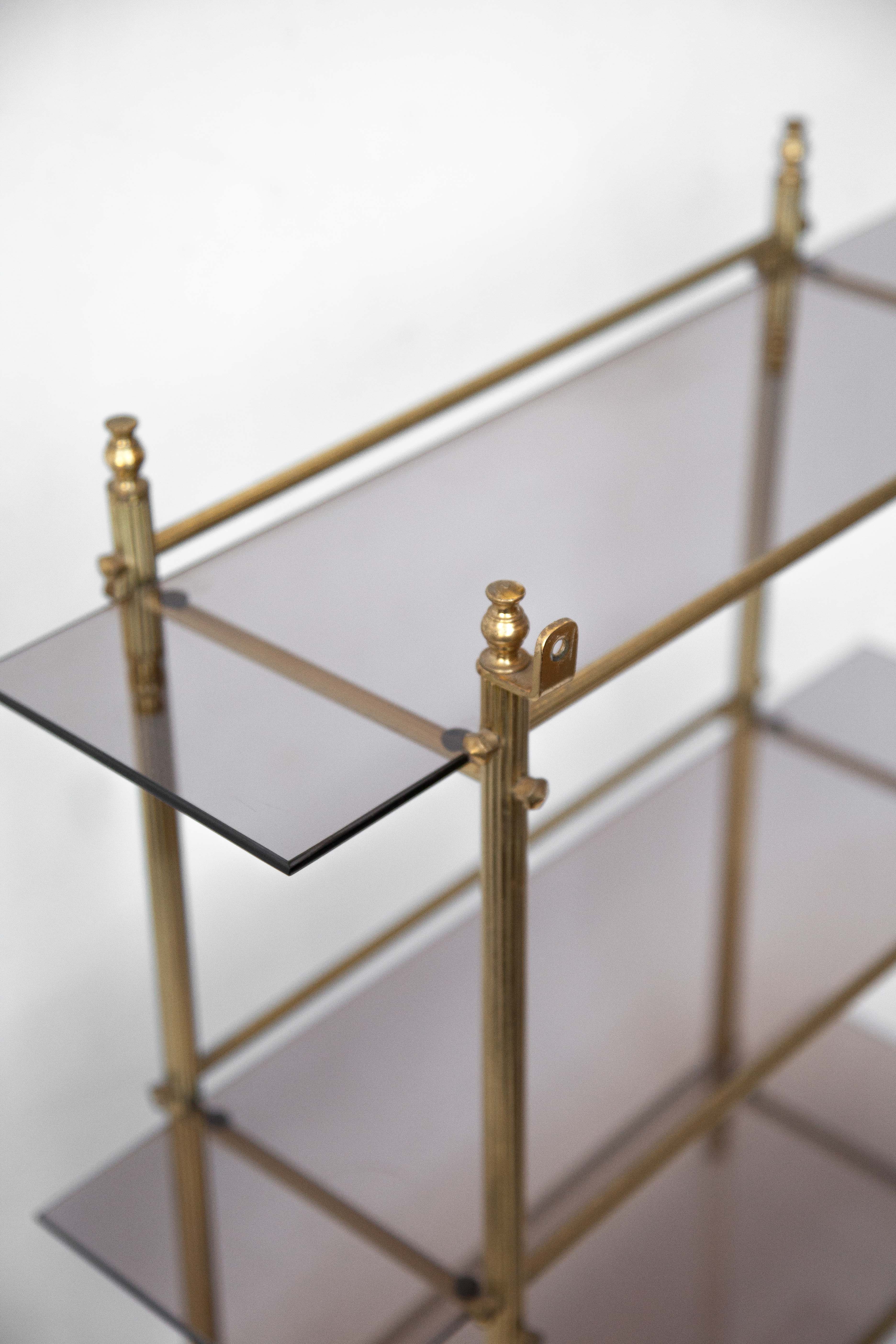 étagère laiton et verre