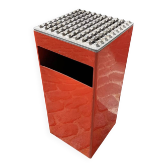 Ultima ashtray, model 30, 1970's