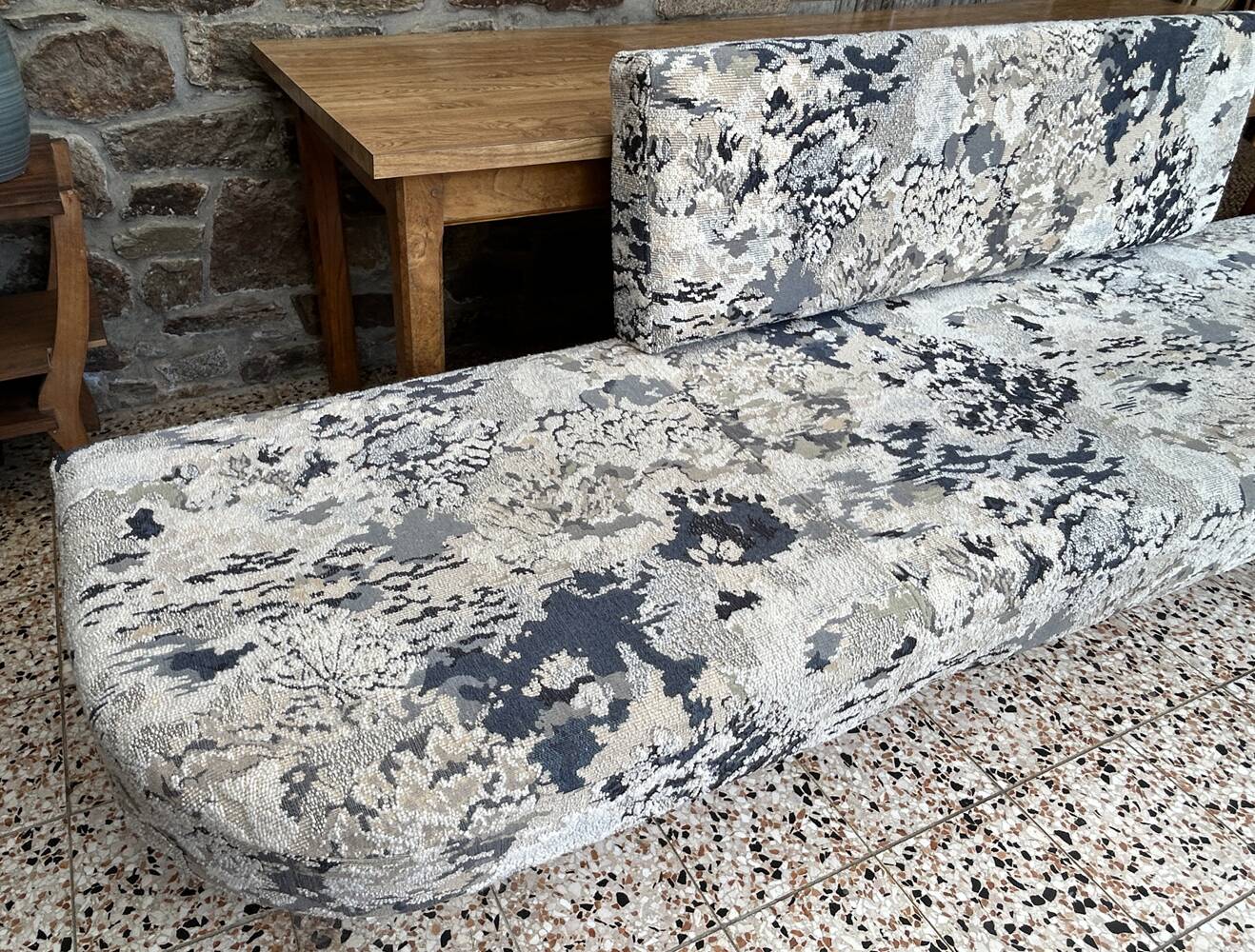 Bench, seat, 3 meters long, high quality, contemporary design.