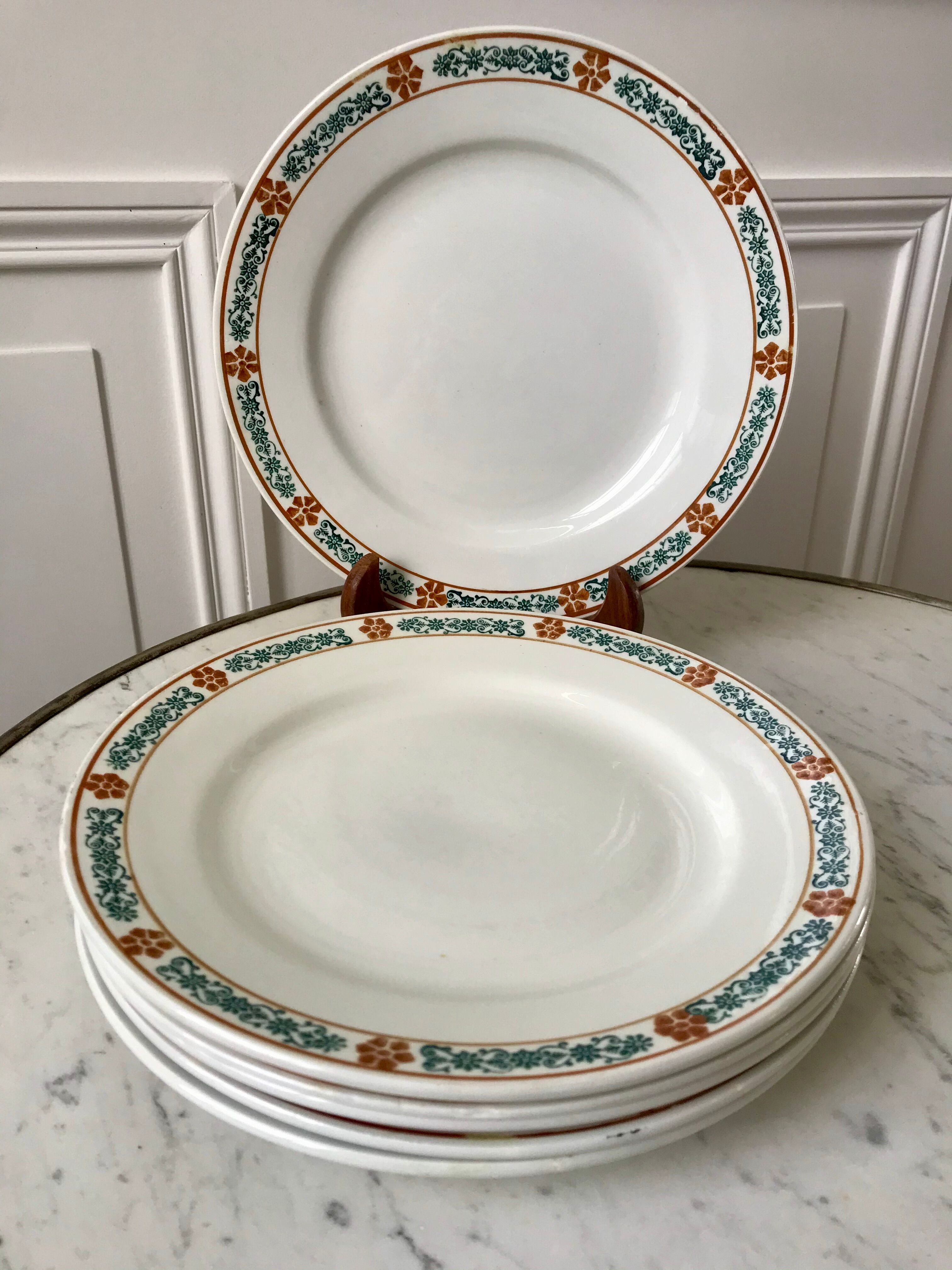set of 6 flat plates Terre de Fer St Amand model "Molière" XXth