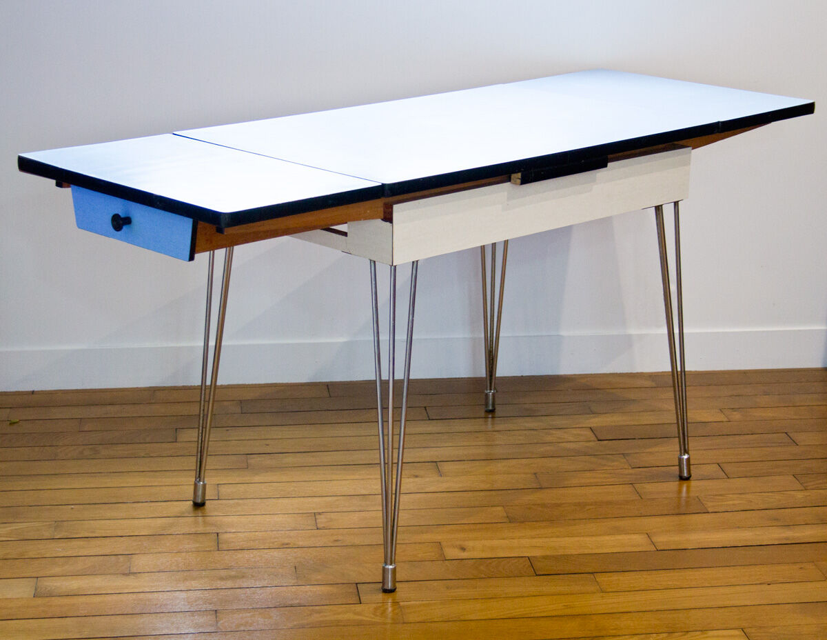 Table formica extensible pieds eiffel